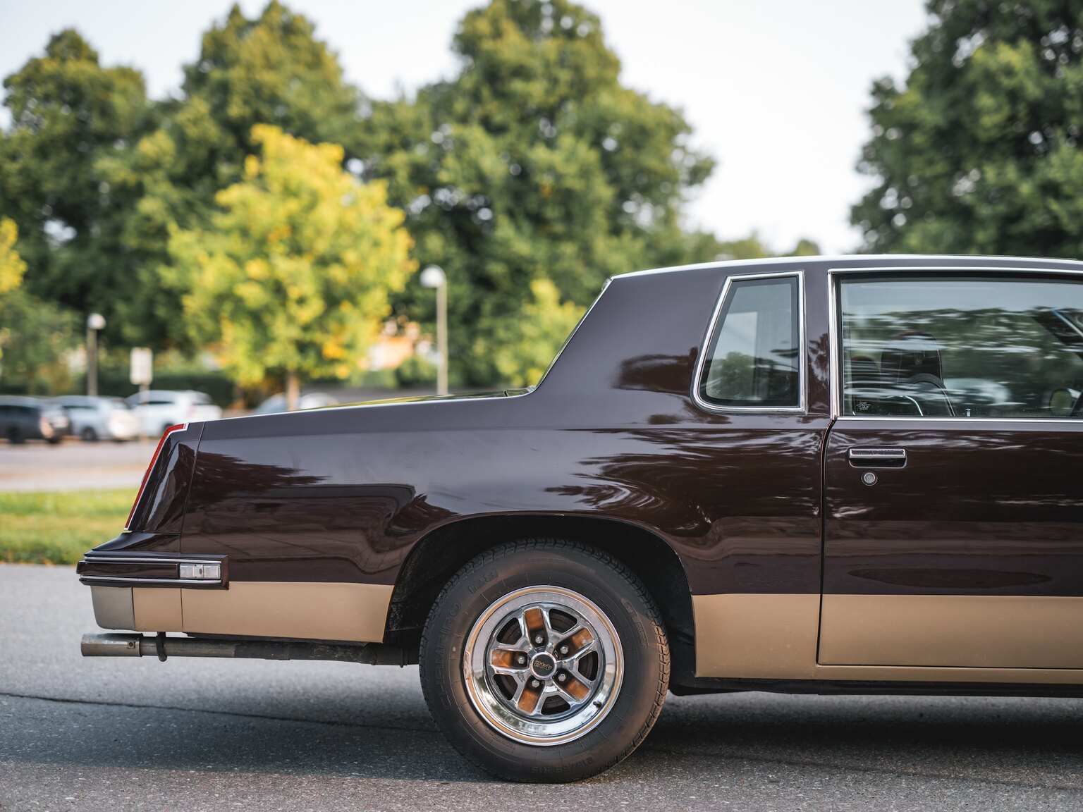 Exteriörbild på 1986 Oldsmobile Cutlass 442