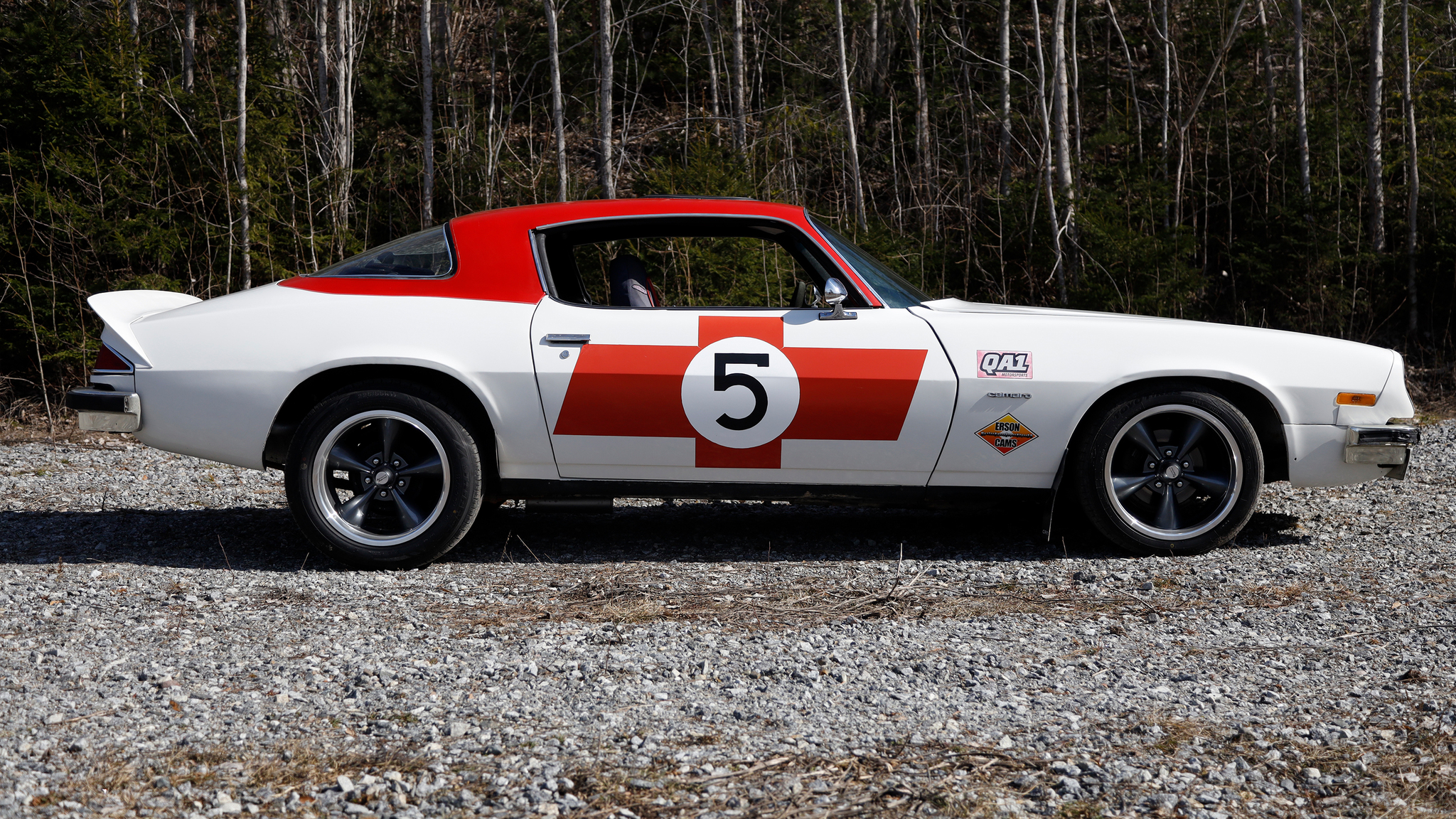 Exteriörbild på 1975 Chevrolet Camaro 307 (3)