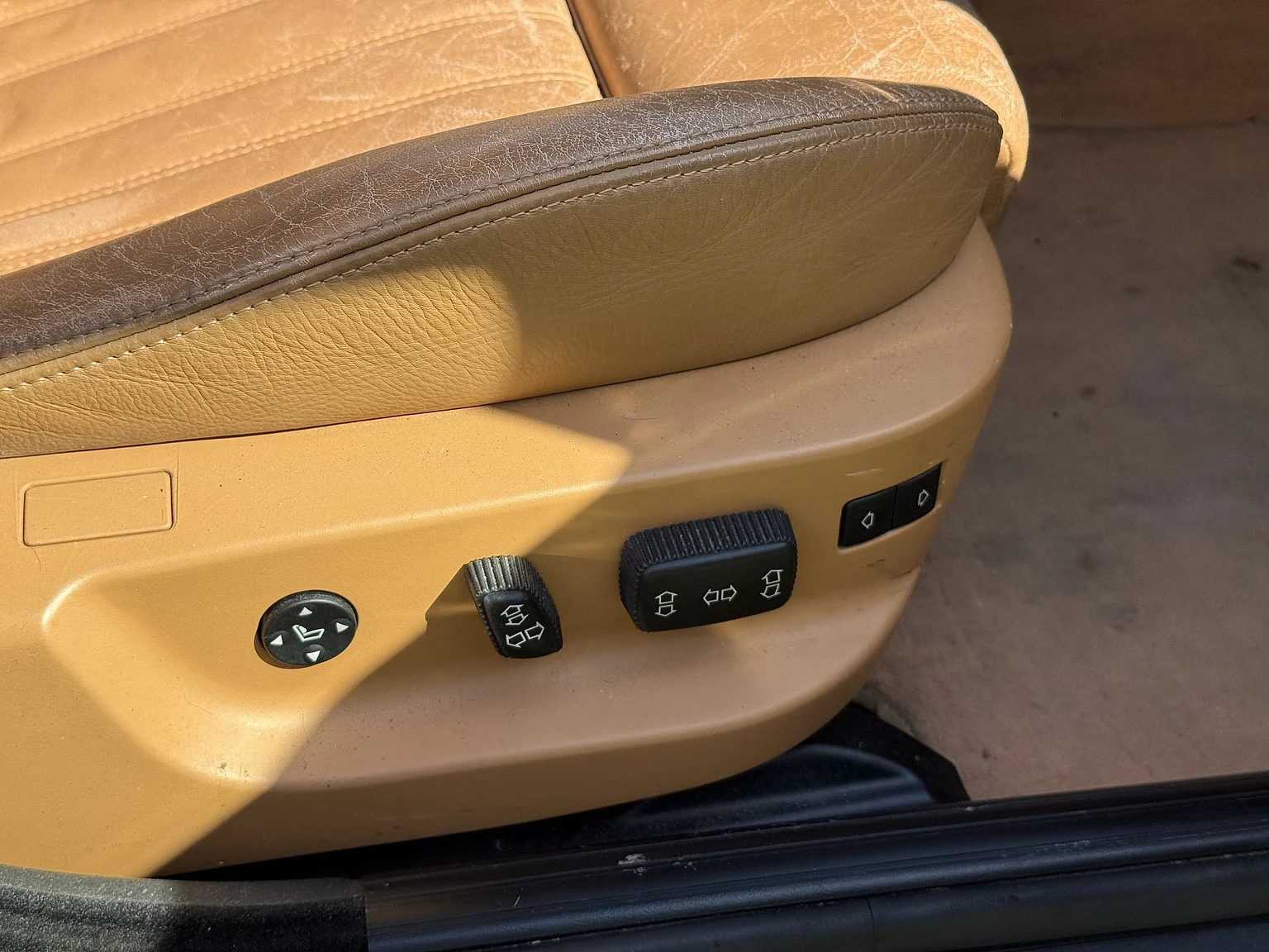Interior image of 2001 BMW M5 E39 LCI (54)