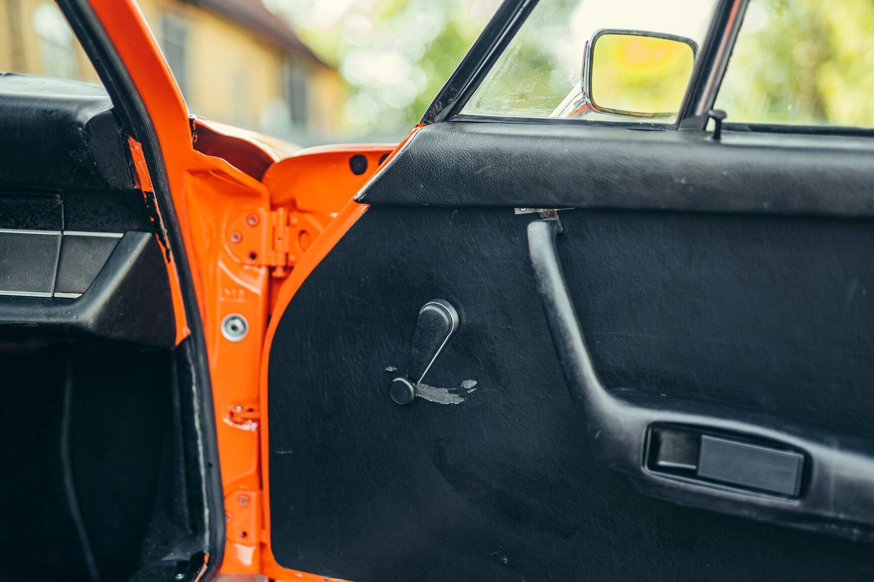Interior image of 1972 Porsche 911E