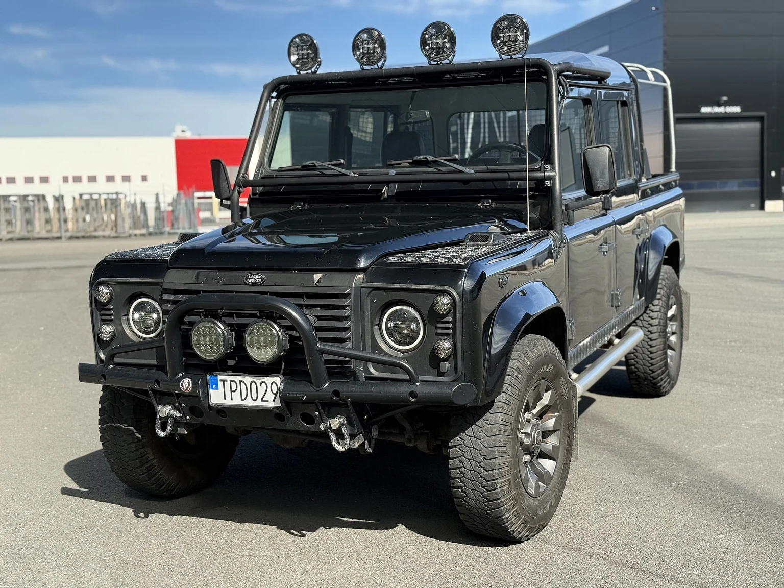 Aussenfoto 2000 Land Rover Defender 110 Tomb Raider (59)