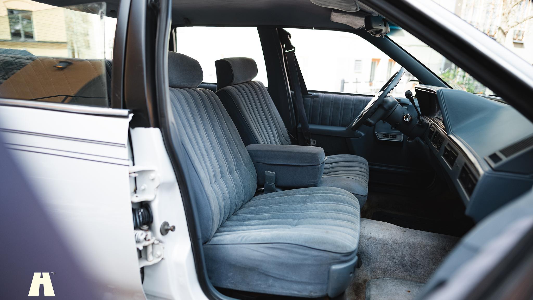 Innenraumfoto von 1994 Oldsmobile Cutlass Ciera Sedan 3.1 (23)