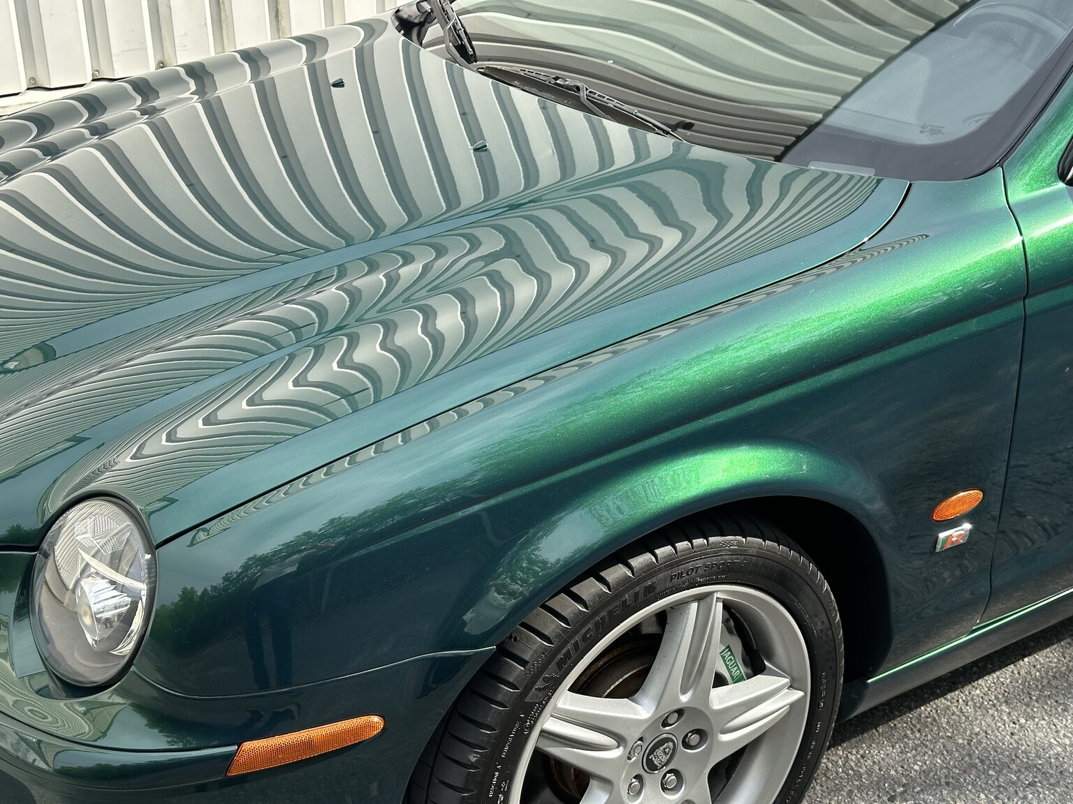 Exterior image of 2003 Jaguar S-Type R