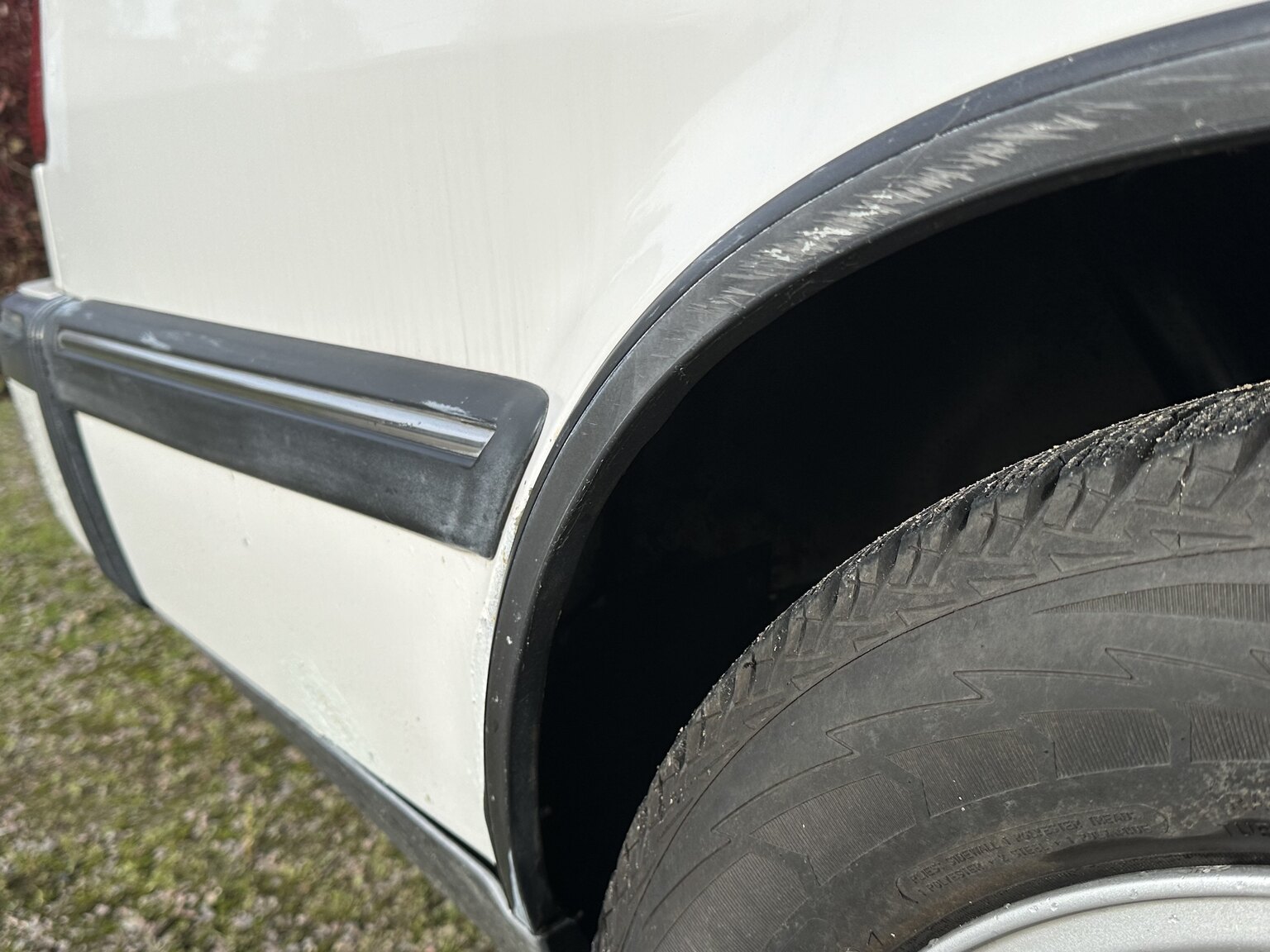 Exterior image of 1996 SAAB 9000