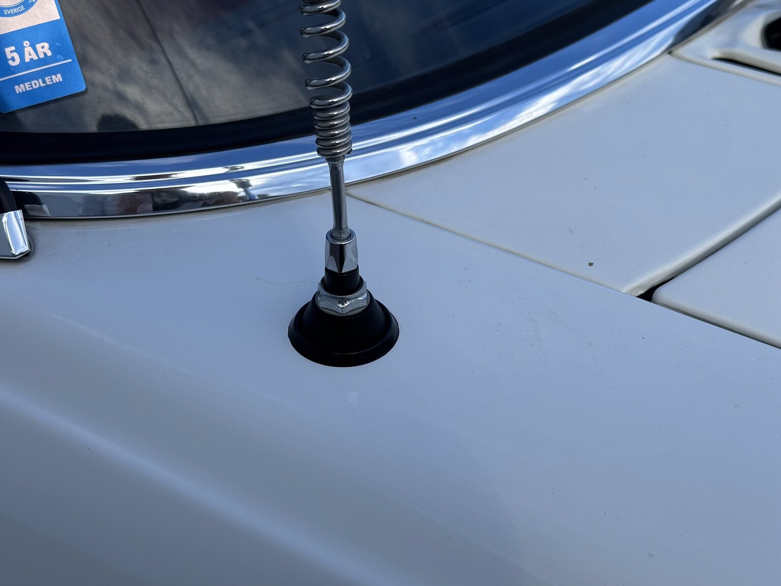 Exteriörbild på 1975 Mercedes Benz 200