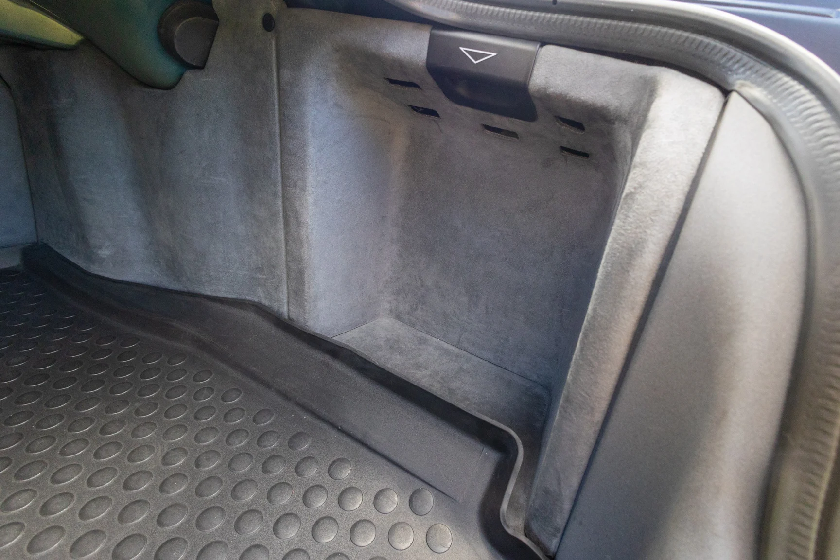 Innenraumfoto von 2002 BMW M5 E39 (115)