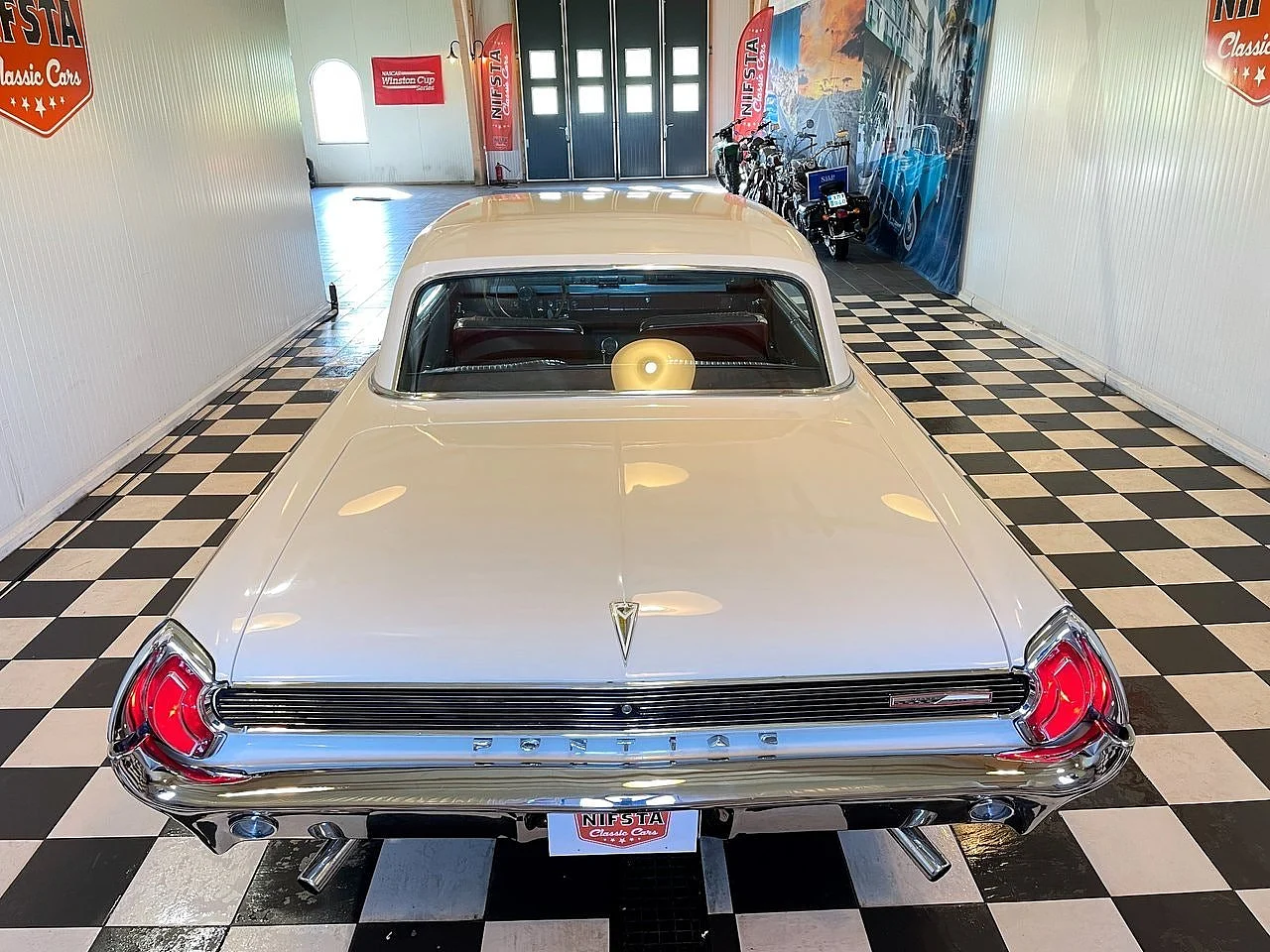 Bild von 1962 Pontiac Grand Prix (11)
