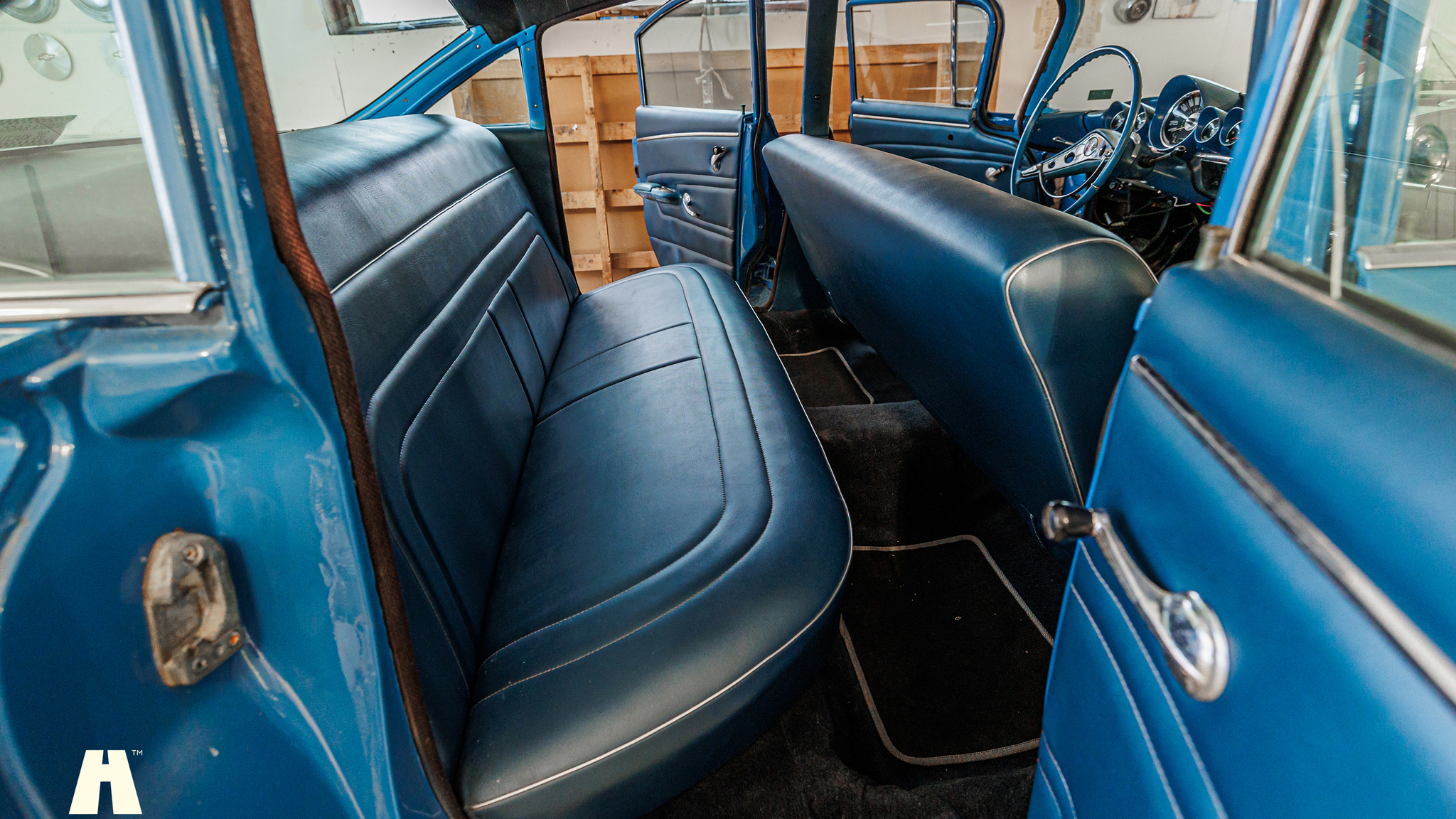 Interior image of 1959 Chevrolet Impala 348