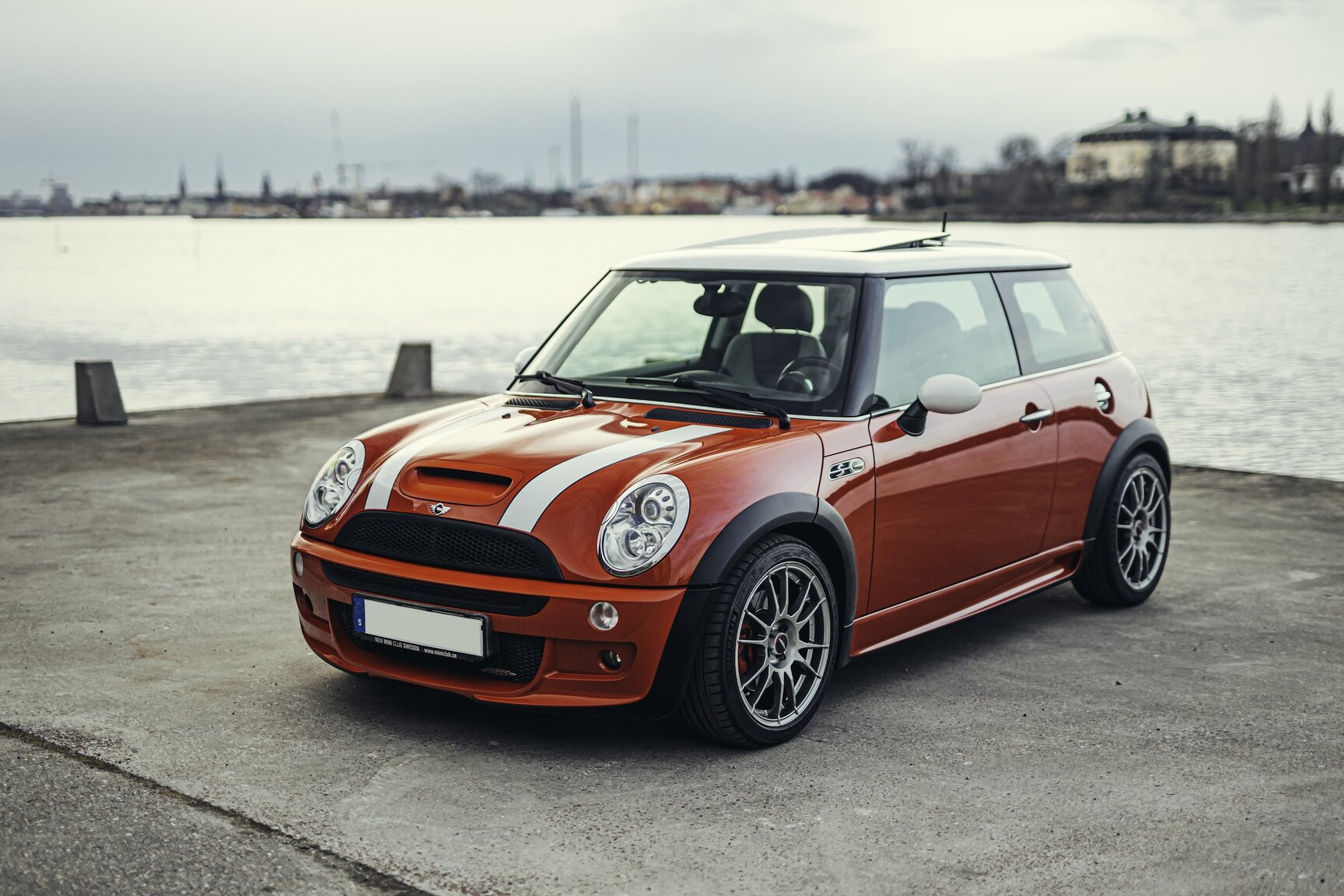 Exterior image of 2006 Mini Cooper John Cooper Works