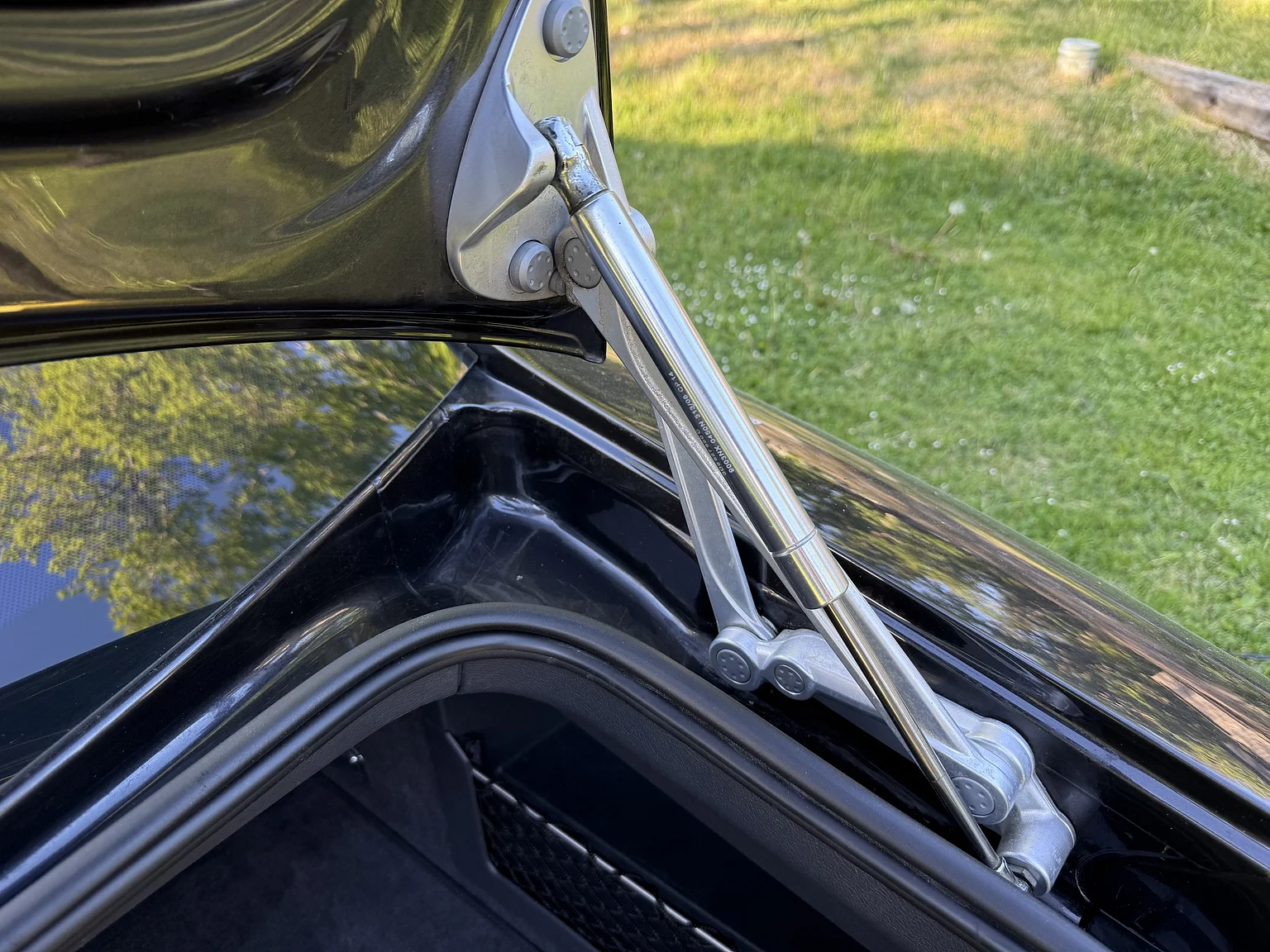 Innenraumfoto von 2009 Volkswagen Phaeton W12 LWB Executive (84)