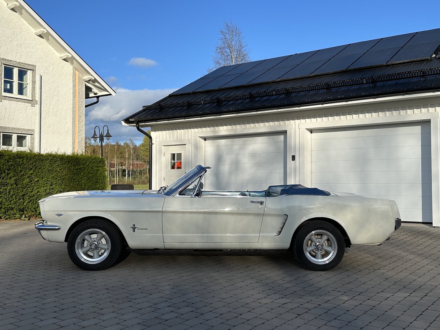 Exterior image of 1966 Ford Mustang Convertible