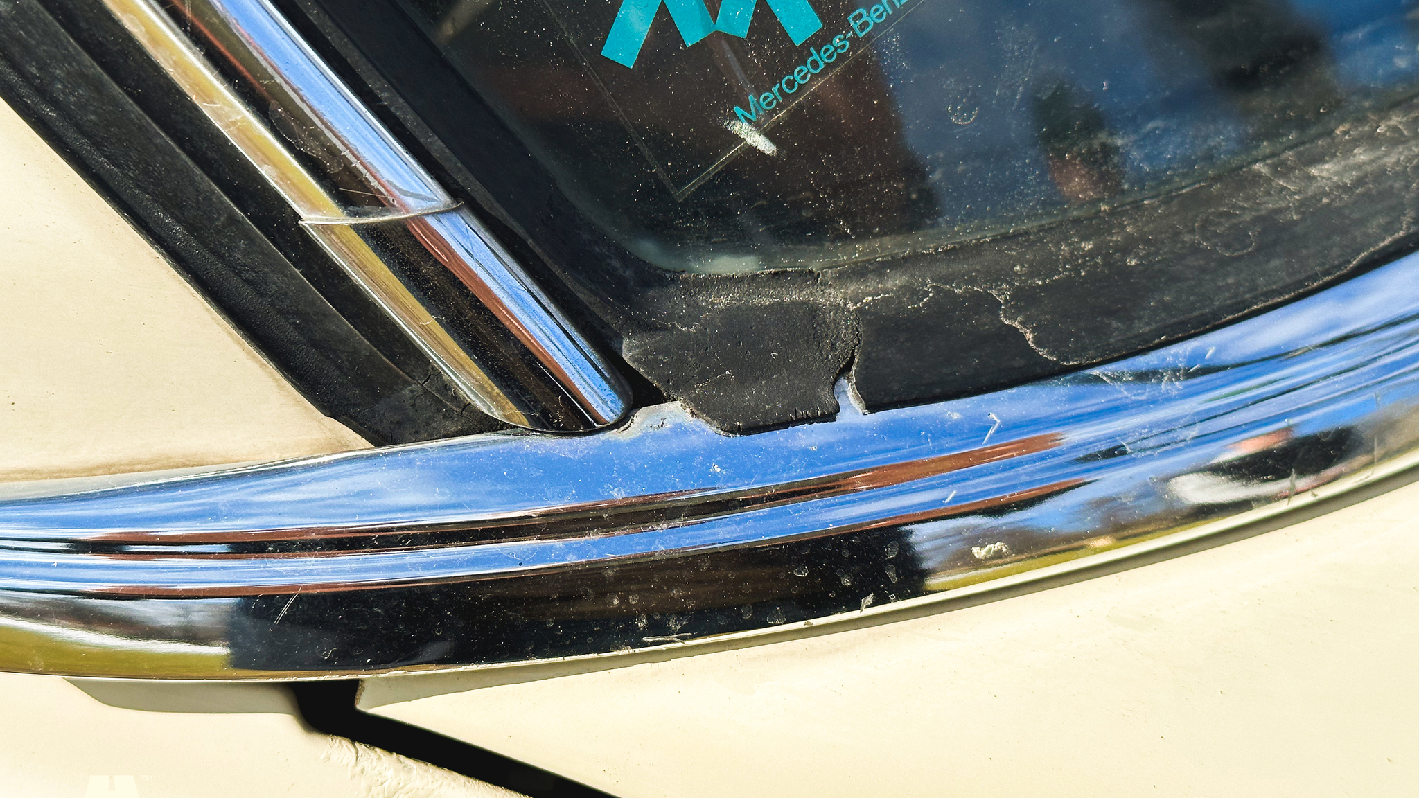Exteriörbild på 1972 Mercedes-Benz 200