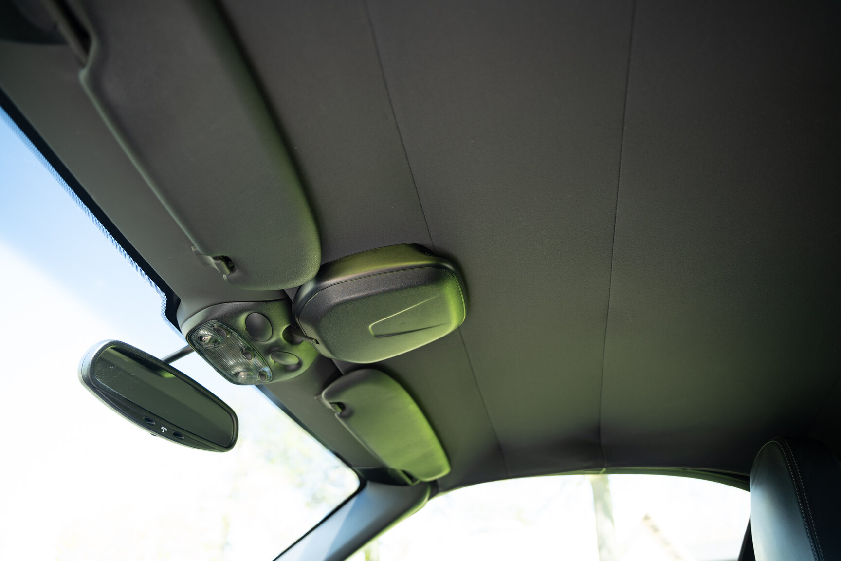 Interior image of 2008 Porsche 911 Turbo Cabriolet (71)