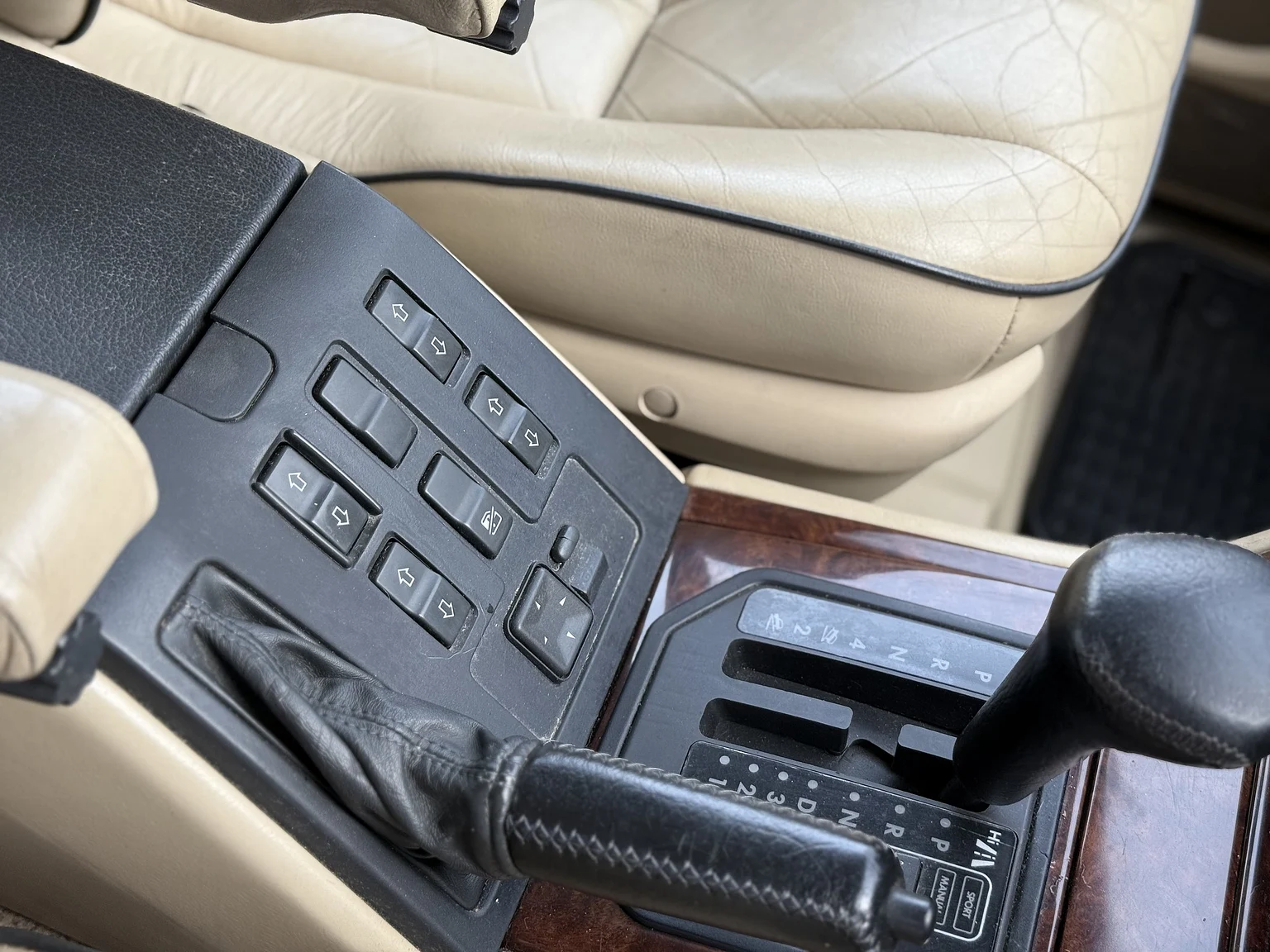 Innenraumfoto von 1998 Land Rover Range Rover P38 (12)