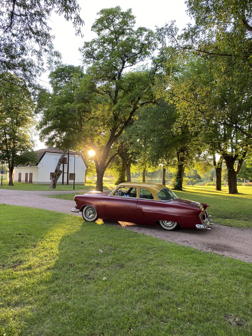 Exteriörbild på 1953 Ford Mainliner Custom