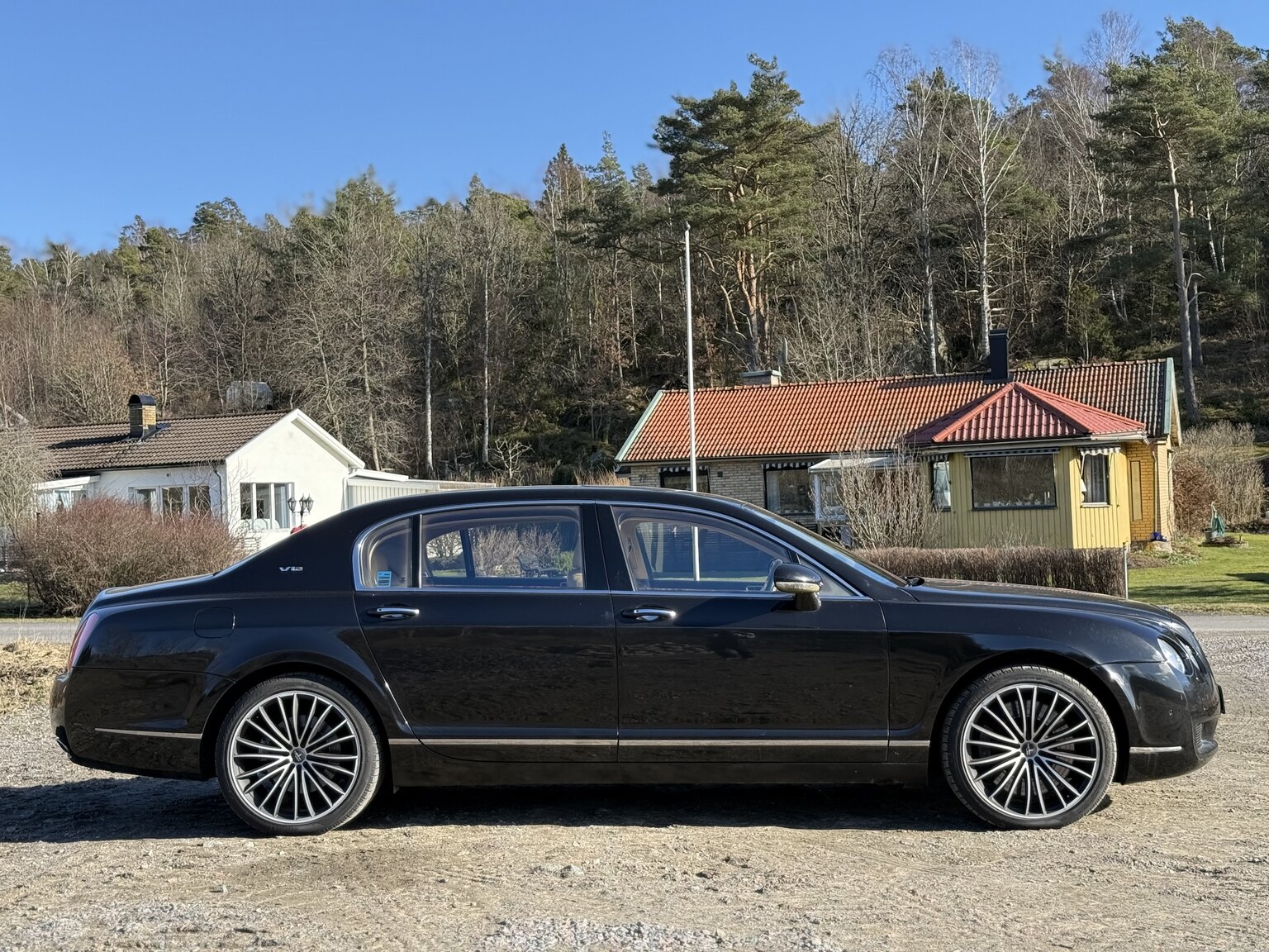 Exteriörbild på 2005 Bentley Flying Spur