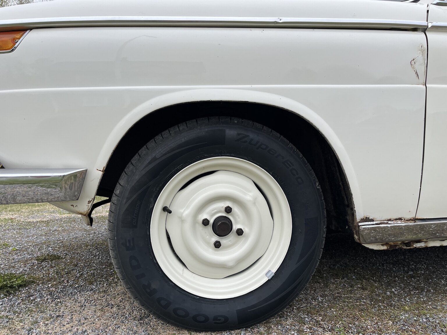 Exterior image of 1965 BMW 1800
