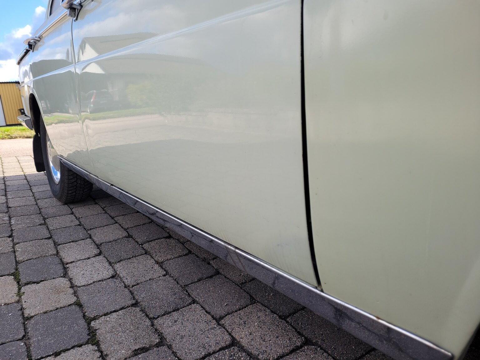 Exteriörbild på 1966 Renoveringsobjekt BMW 1800