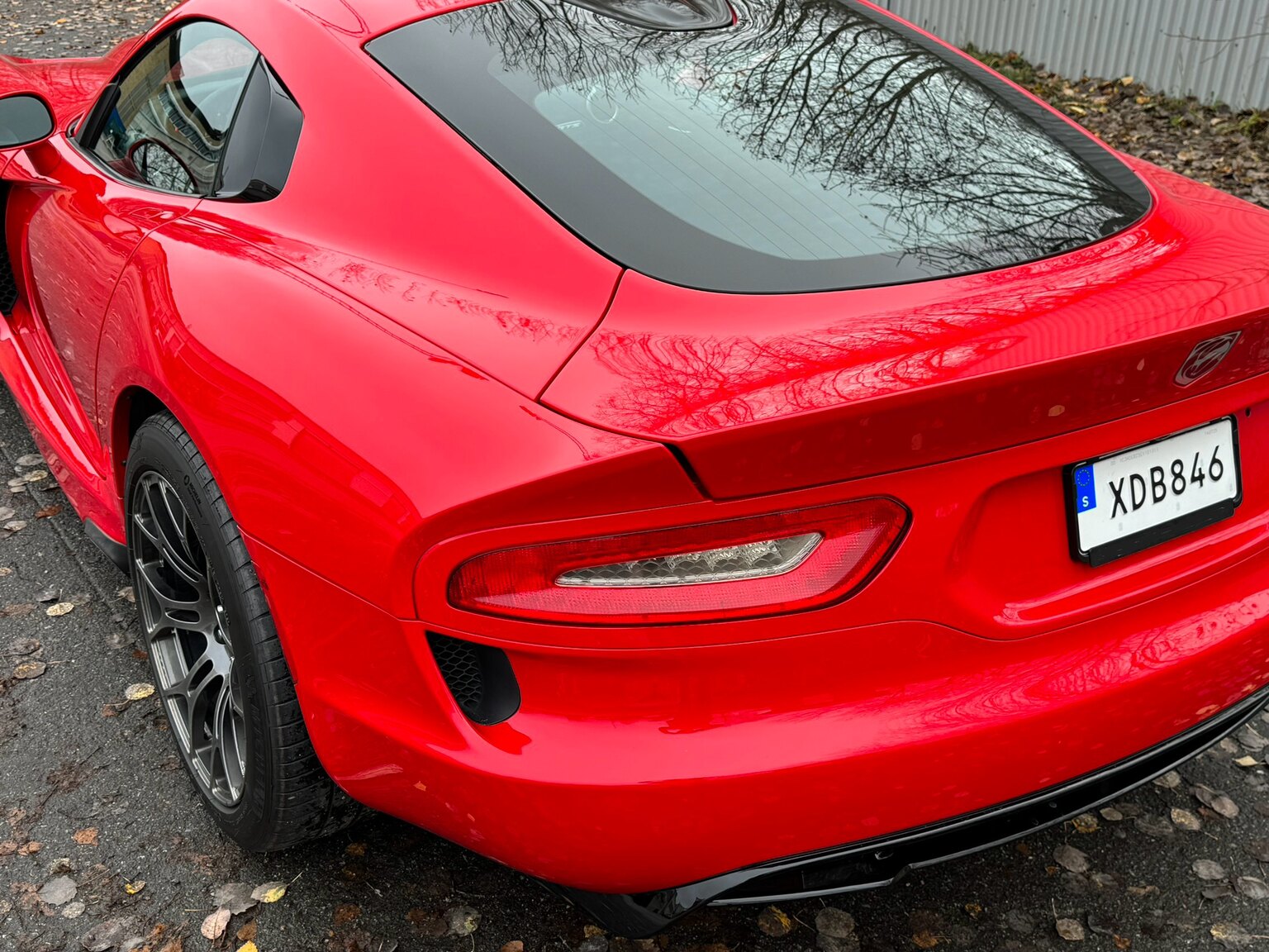 Exteriörbild på 2014 Dodge Viper GTS (46)