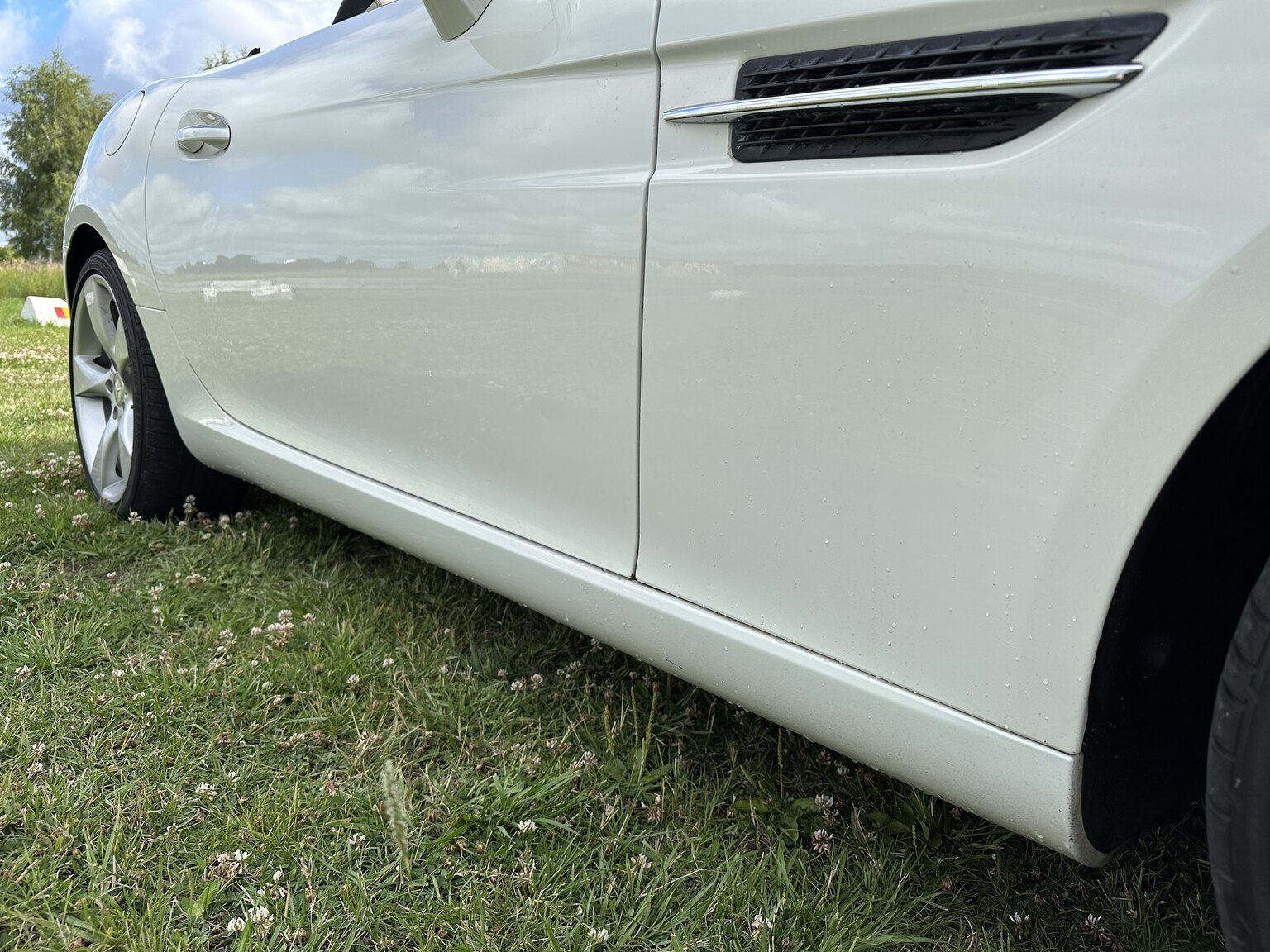 Exterior image of 2012 Mercedes-Benz SLK 350