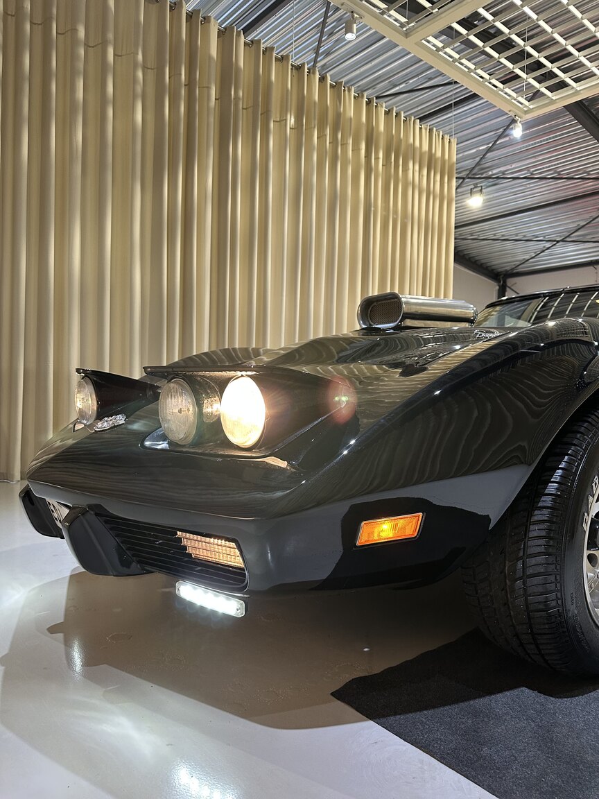 Exteriörbild på 1975 Chevrolet Corvette Stingray 