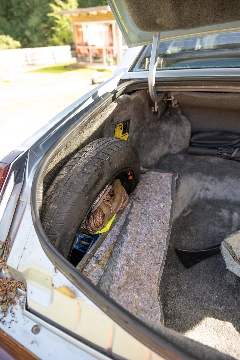 Innenraumfoto von 1985 Lincoln Continental 5.0 V8 EFI