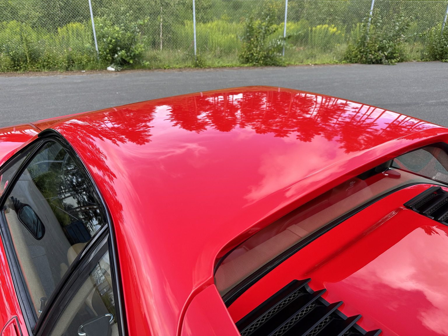 Exteriörbild på 1988 Ferrari 328 GTB