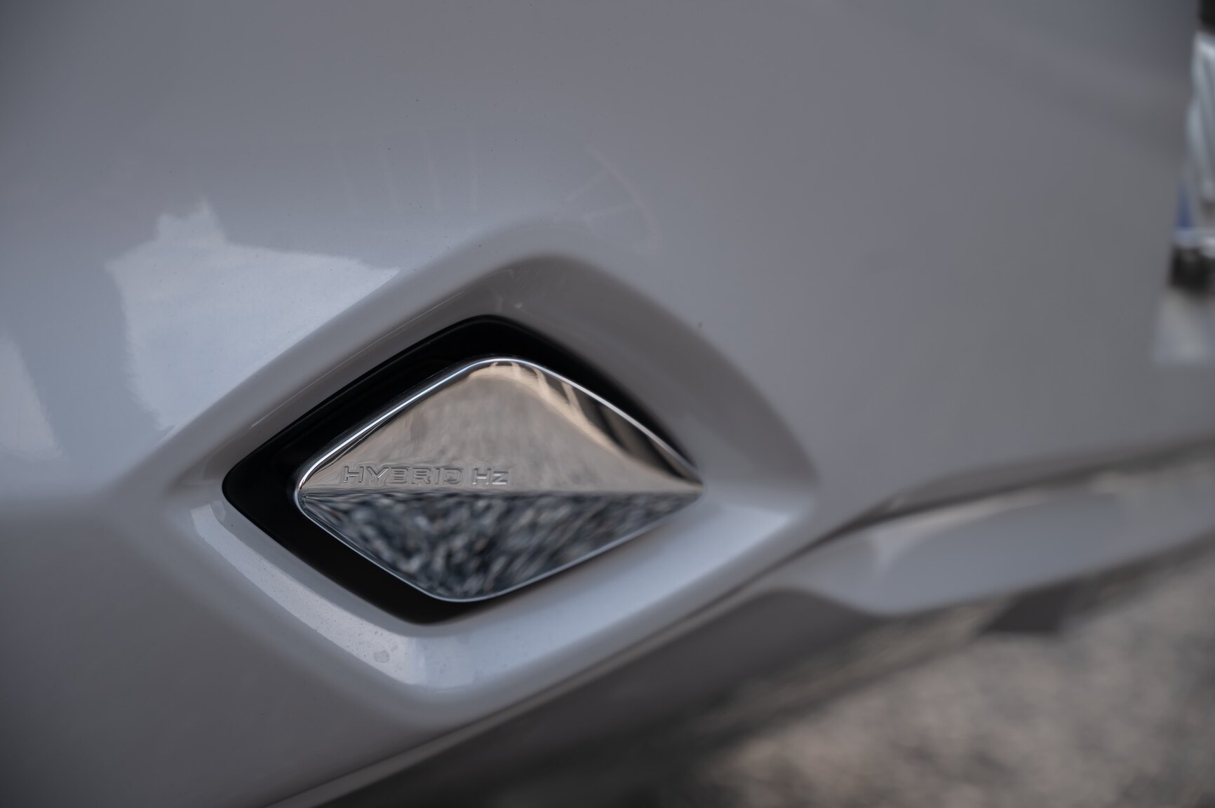 Exteriörbild på 2012 Fisker Karma ES