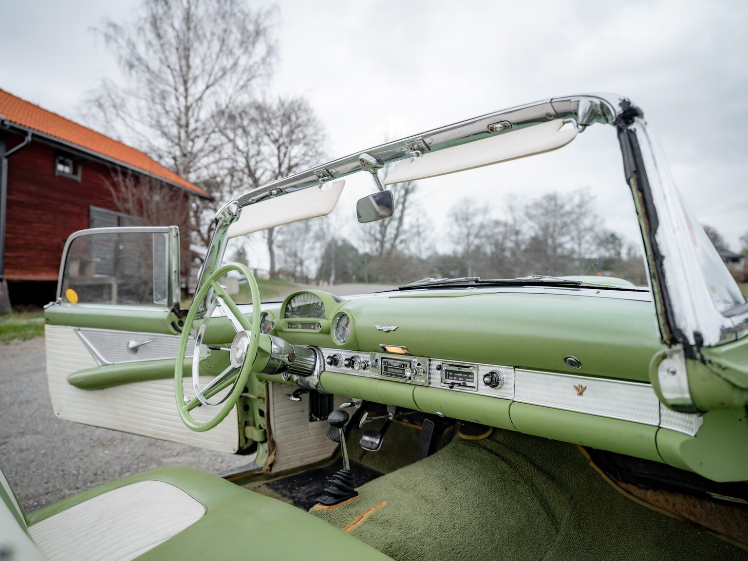 Interior image of 1956 Ford Thunderbird (23)