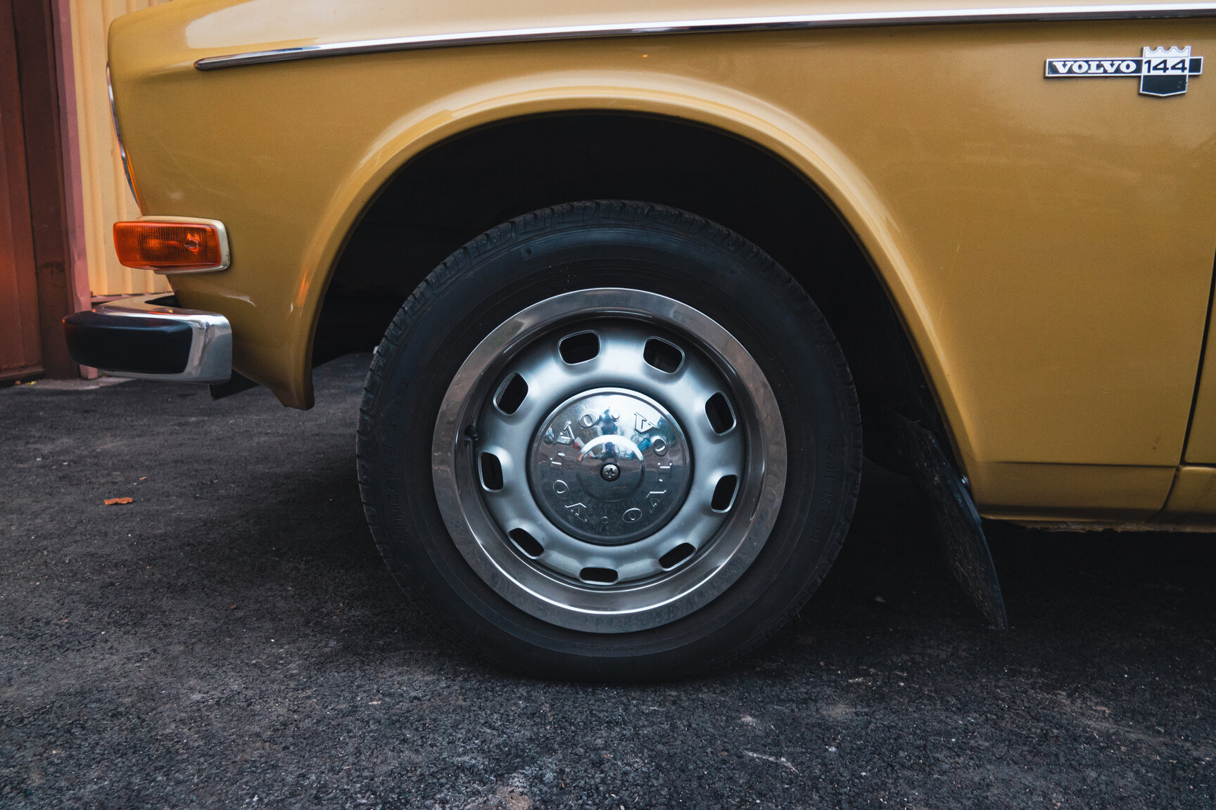 Aussenfoto 1971 Volvo 144 2.0 Automat