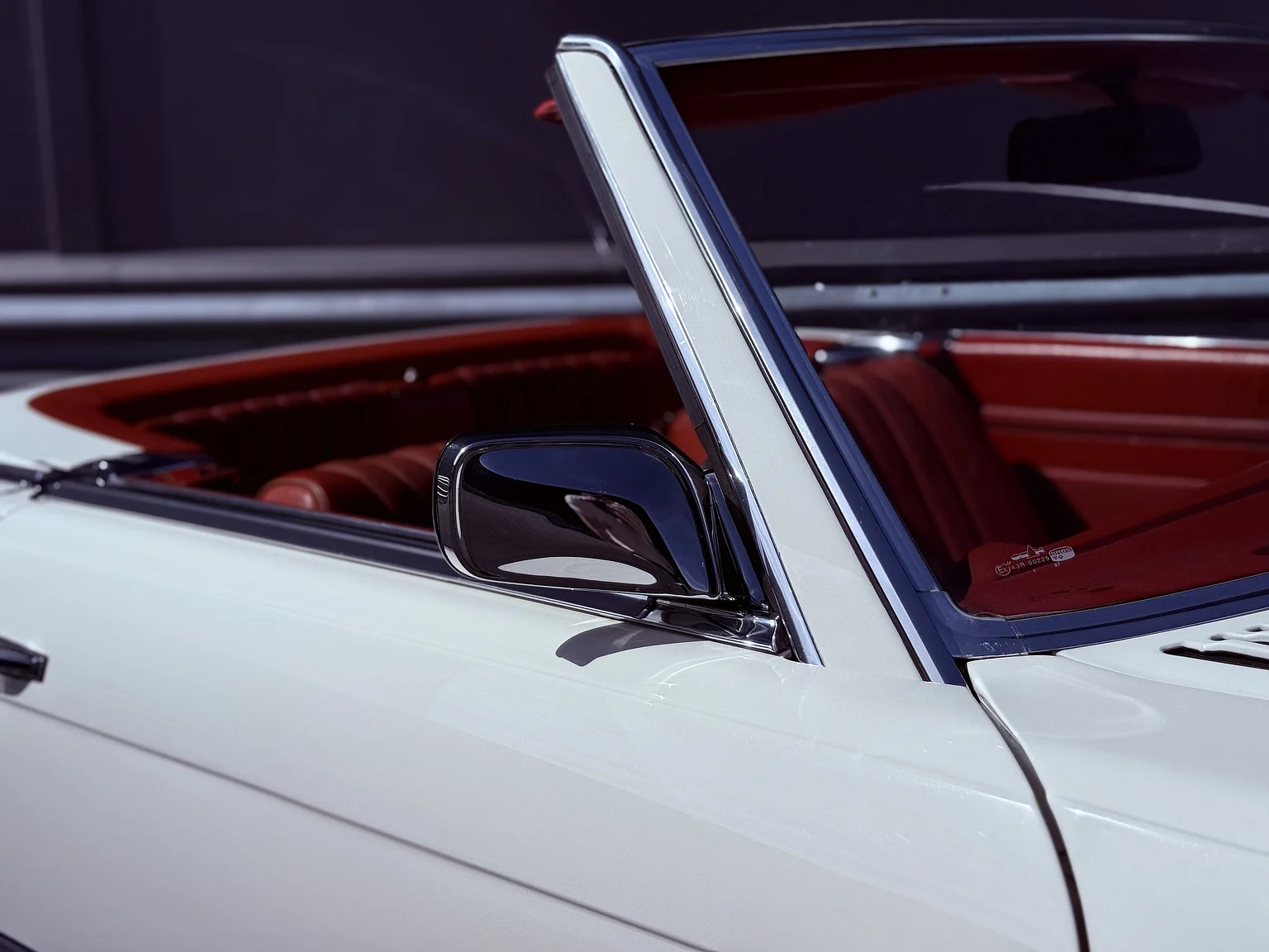 Exterior image of 1973 Mercedes Benz 350 SL  (50)