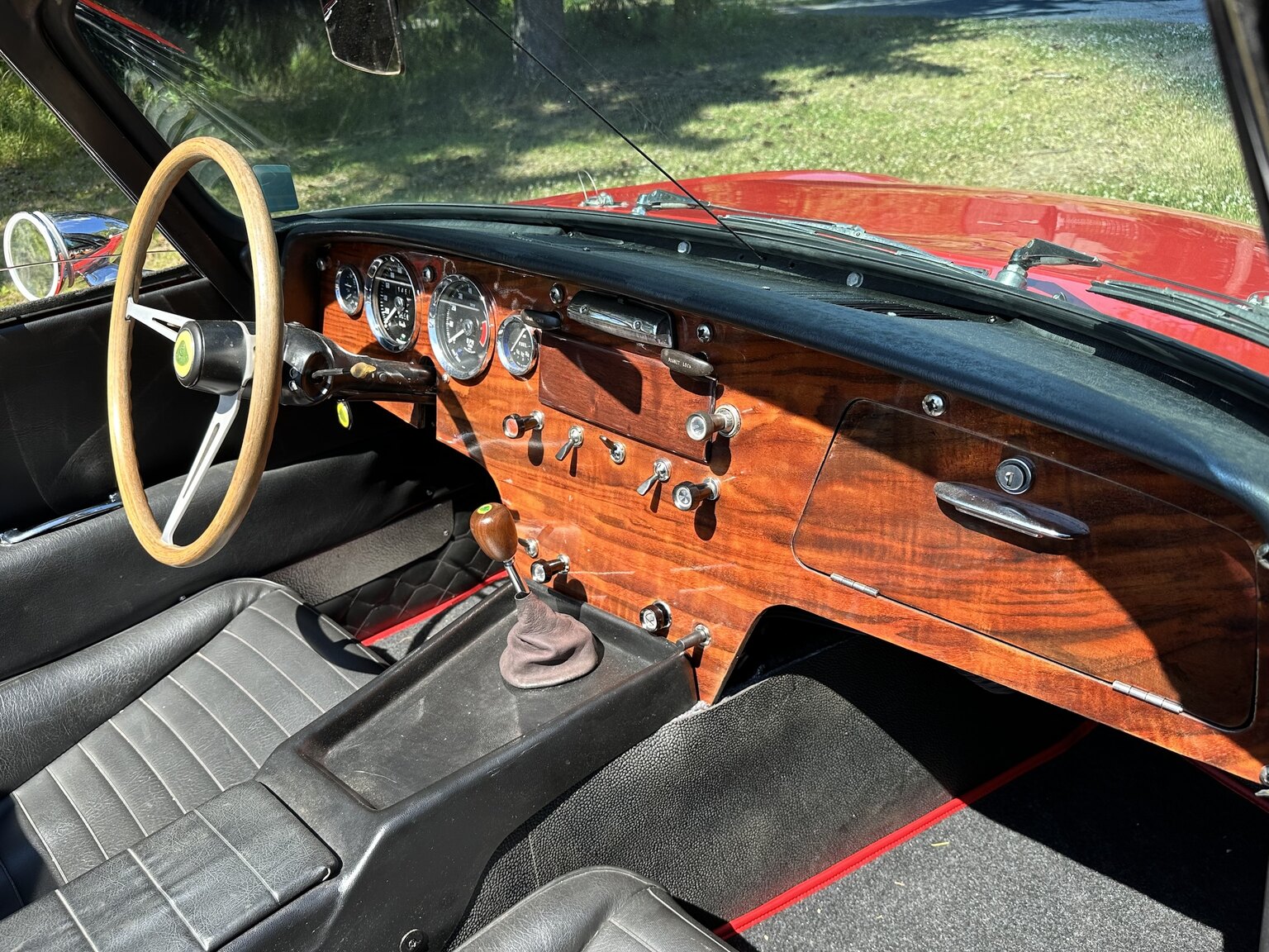 Innenraumfoto von 1964 Lotus Elan S2