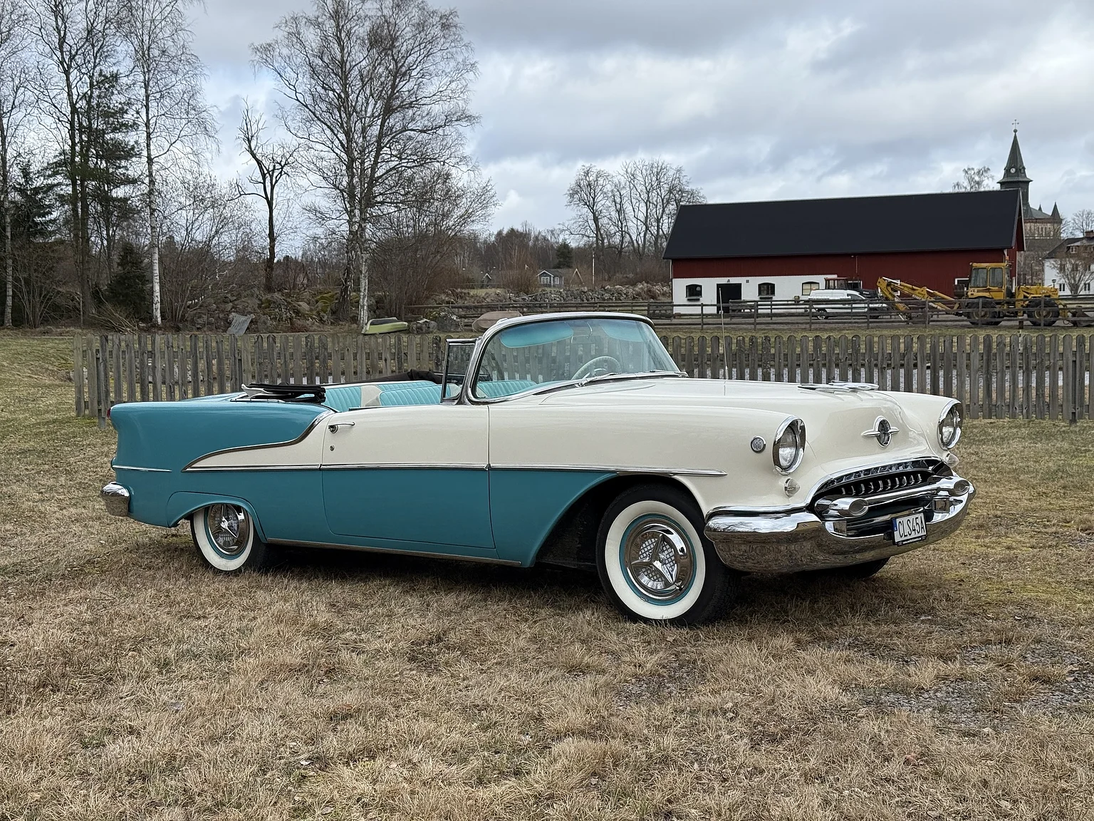 Aussenfoto 1955 Oldsmobile Super 88 (9)