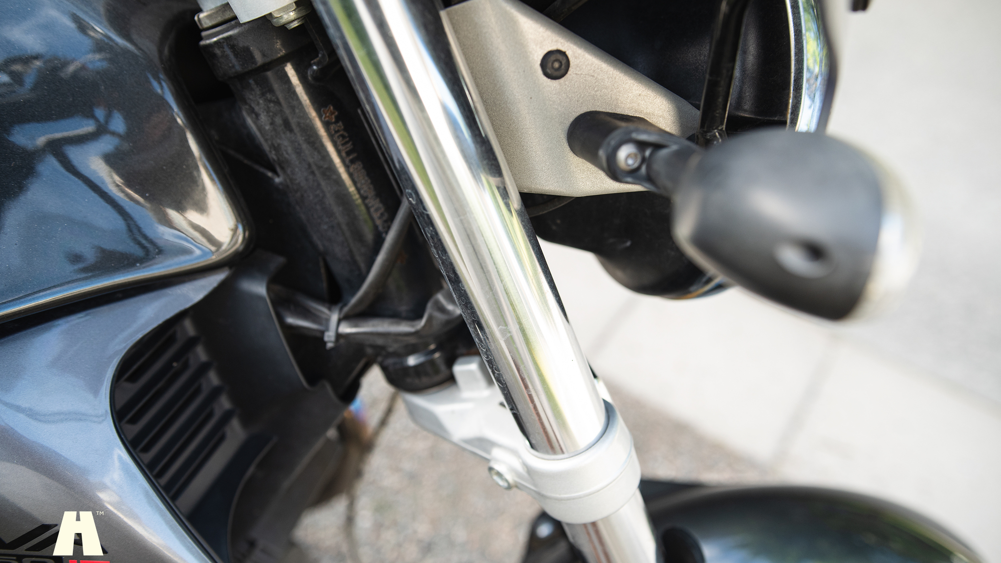 Aussenfoto 2005 Moto Guzzi Breva 750i