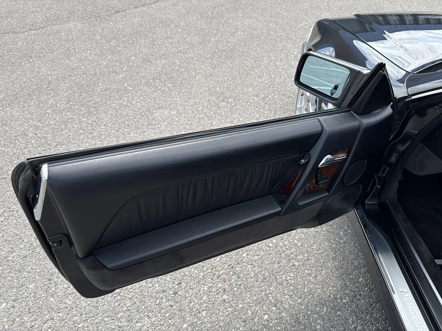 Innenraumfoto von 1995 Mercedes-Benz SL 500 (3)