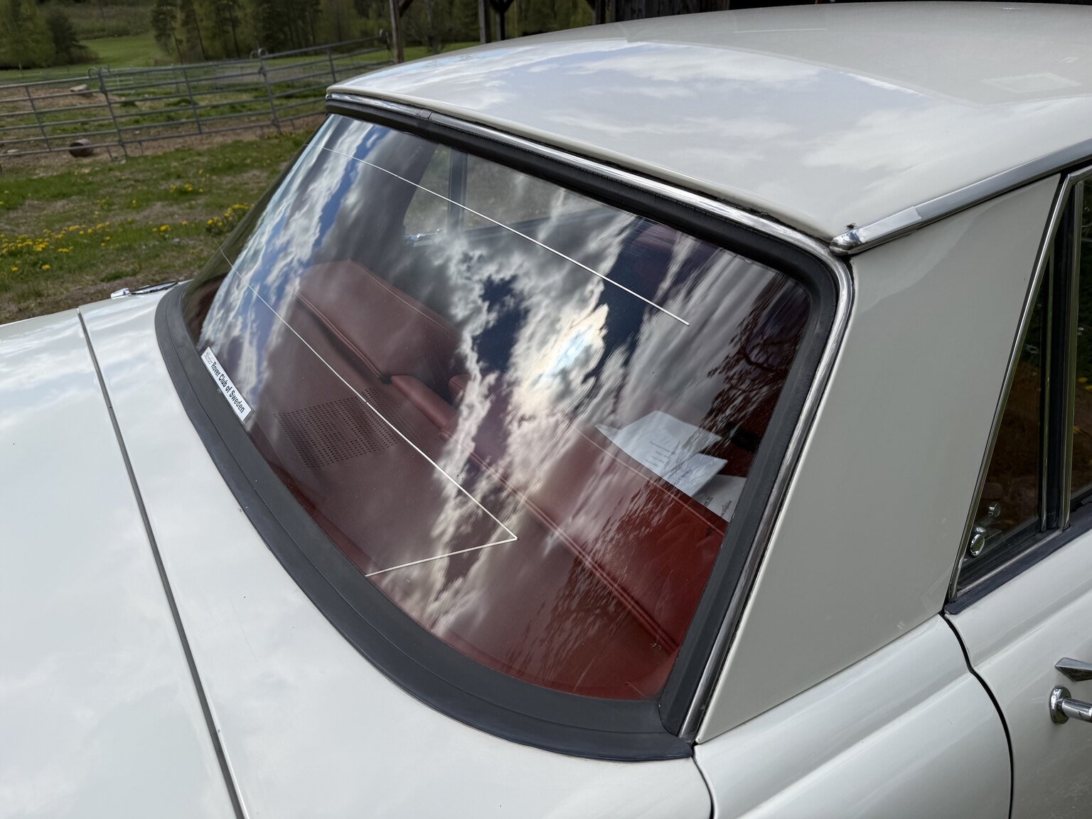 Exterior image of 1967 Rover 2000 TC 2.0 OHC