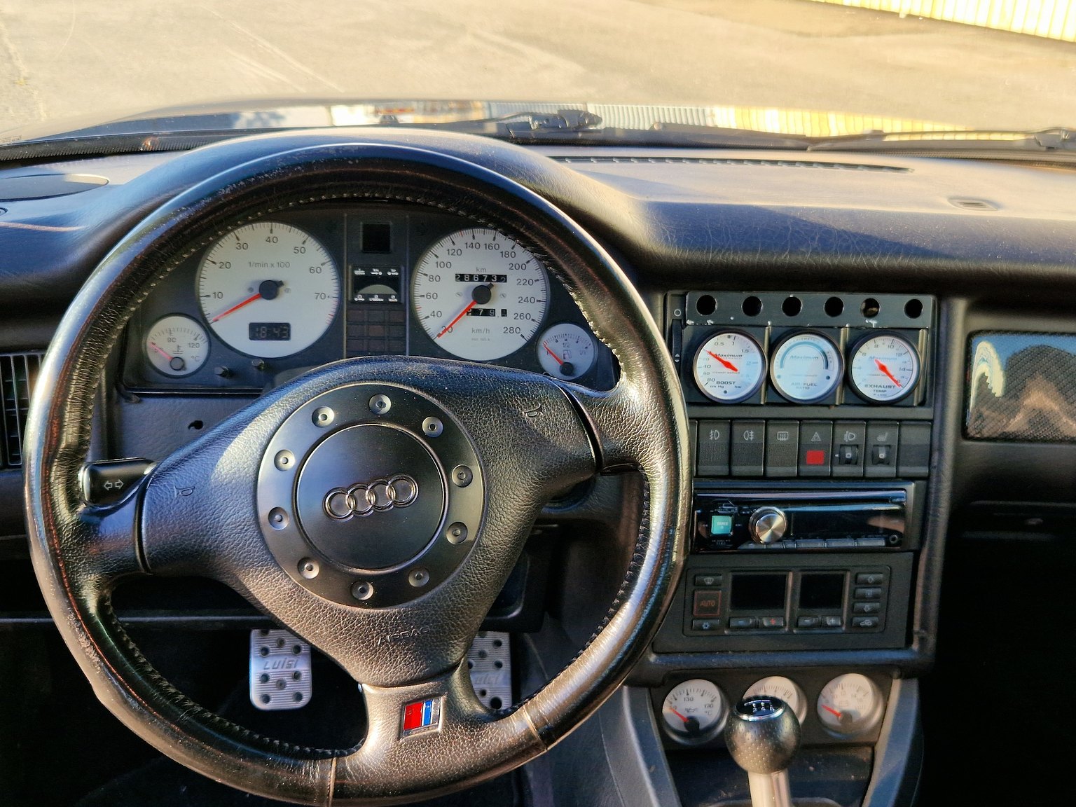Innenraumfoto von 1993 Audi S2 Avant 2.2 quattro