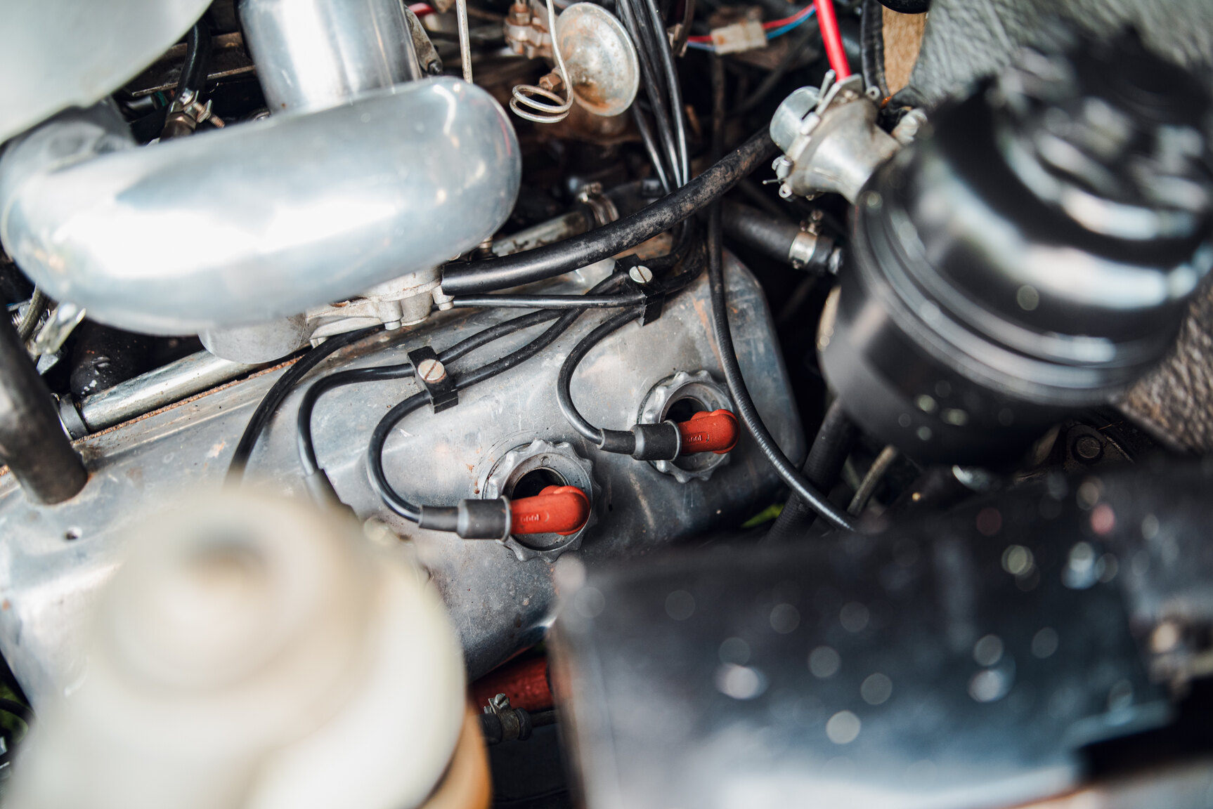 Image of 1965 Daimler 250 V8 mechanics