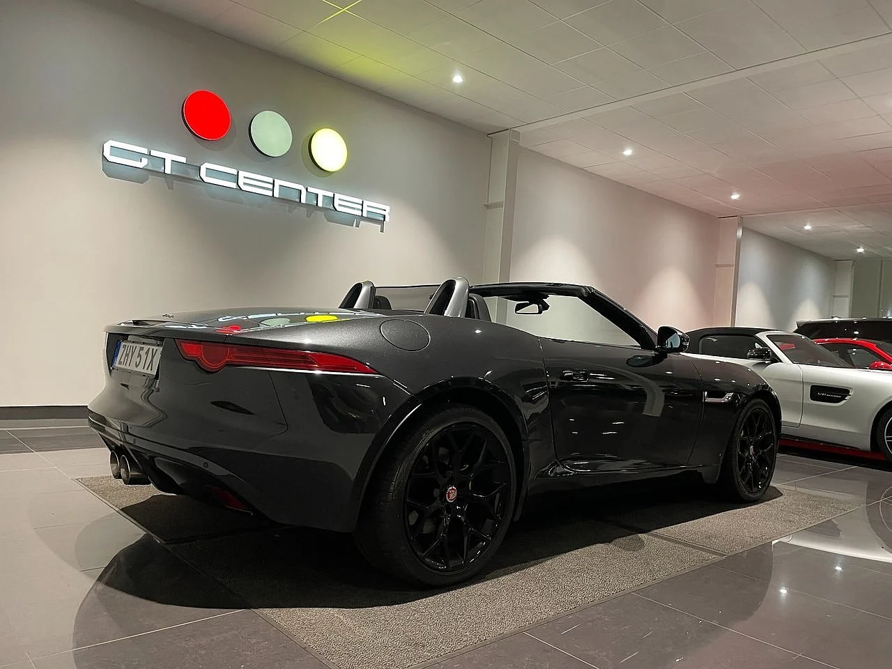 Image of 2014 Jaguar F-TYPE (6)