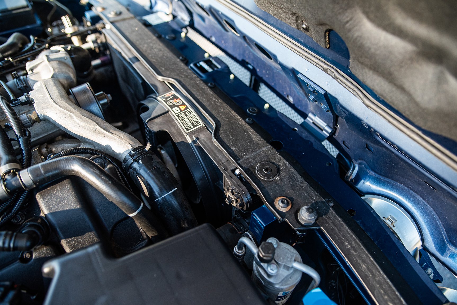 Image of 2001 Jaguar XJR mechanics
