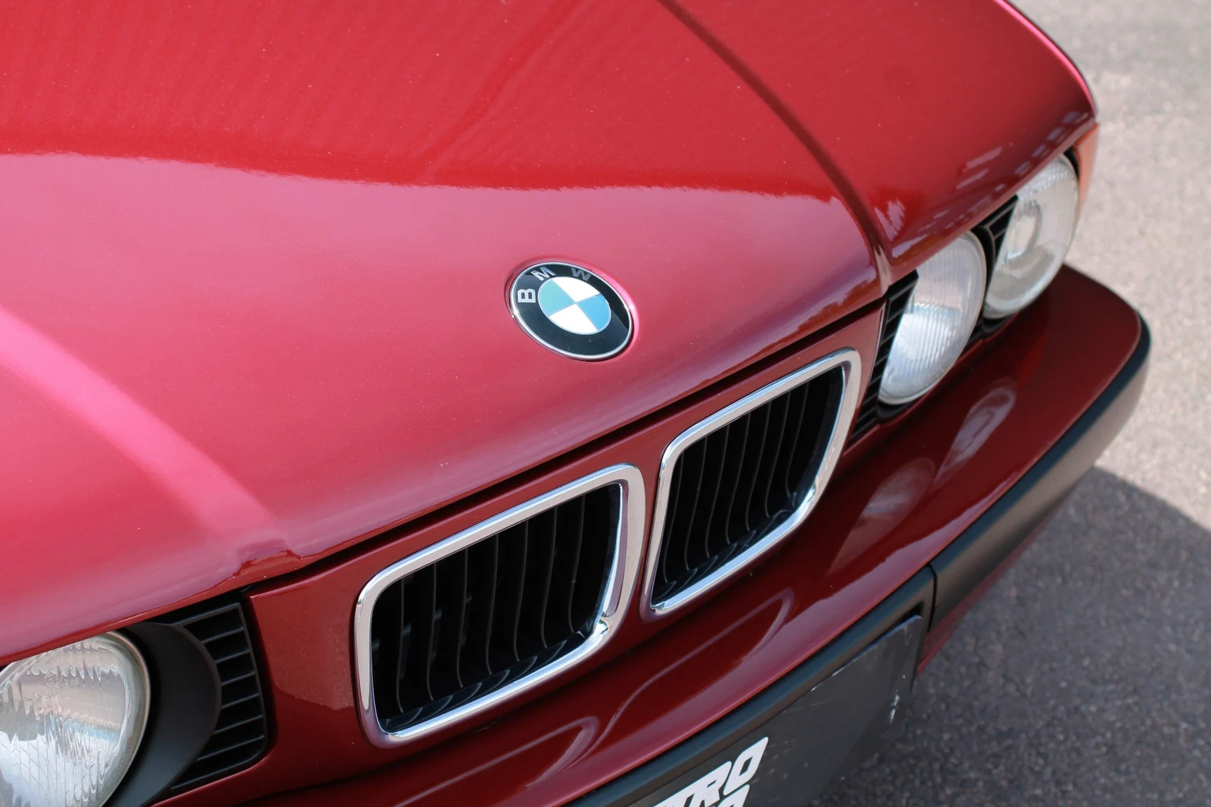 Aussenfoto 1993 BMW 540i Sedan (15)
