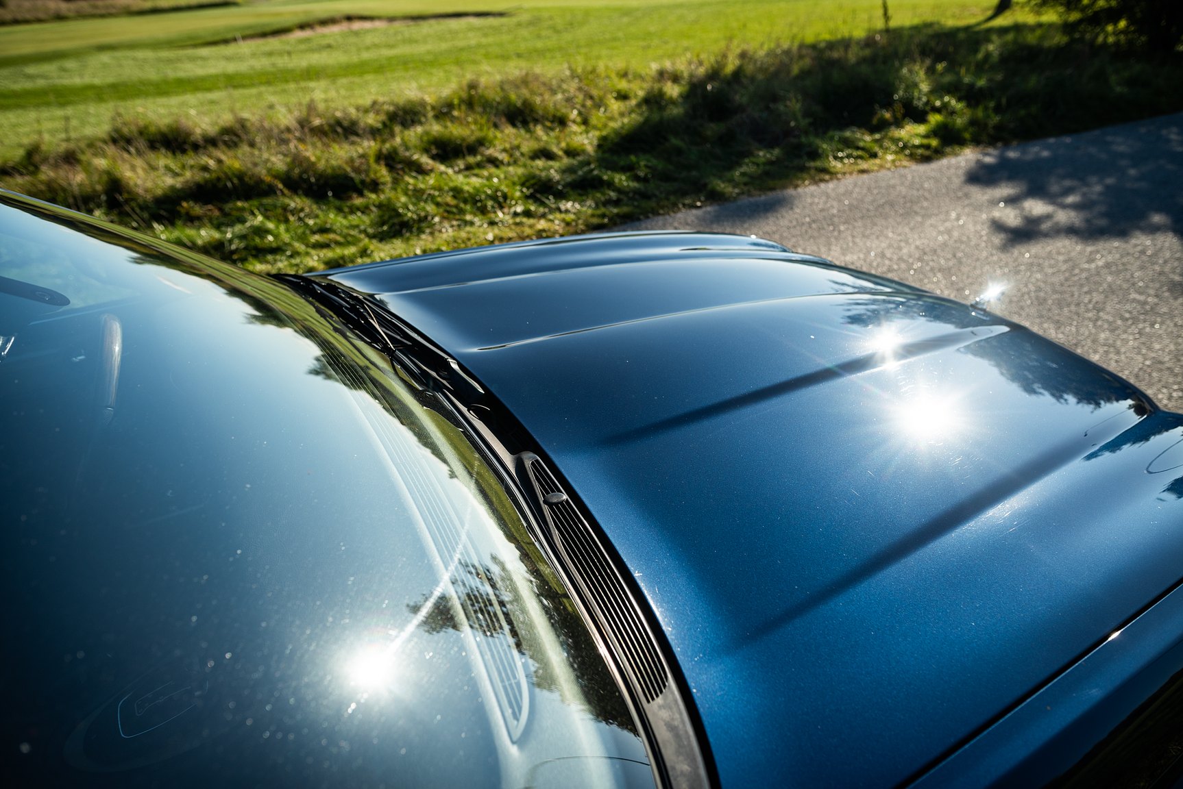 Exterior image of 2001 Jaguar XJR