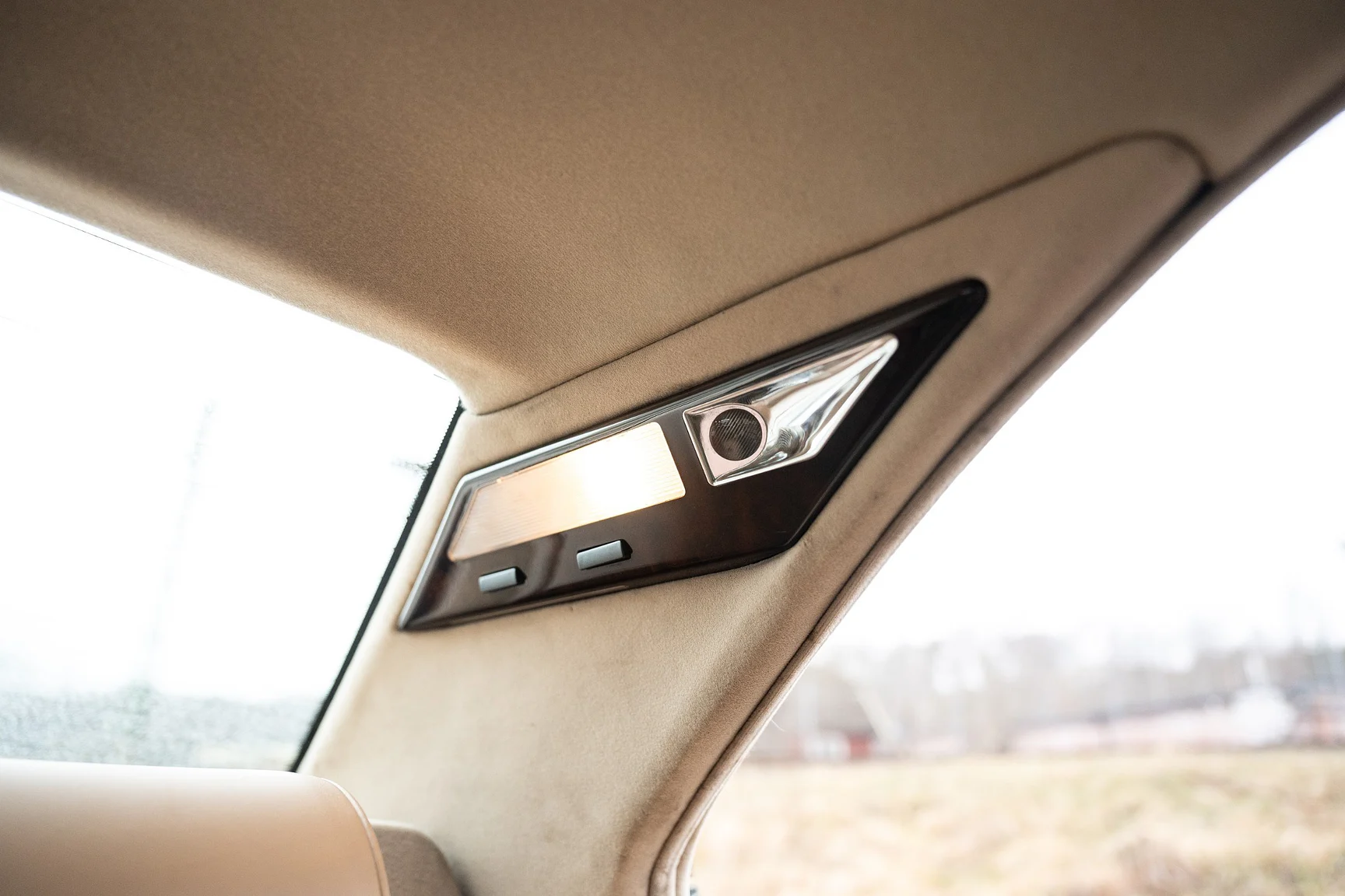 Interior image of 1996 BMW 740 iA - NO RESERVE (34)