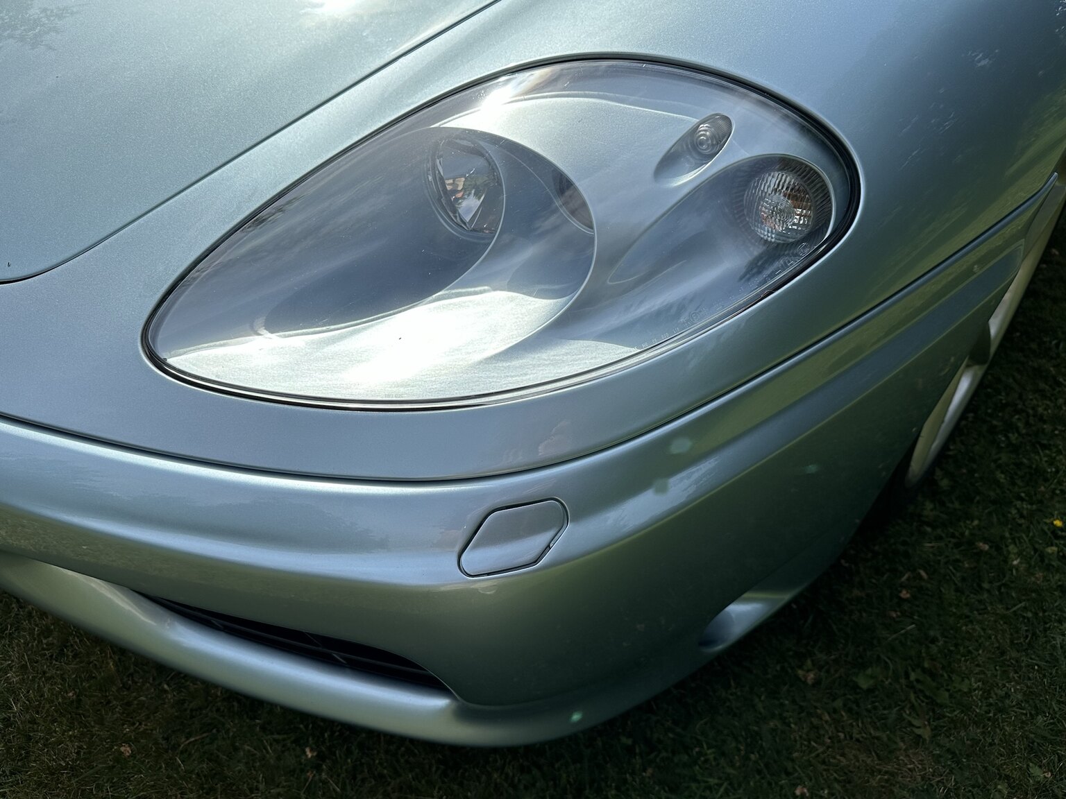 Exterior image of 2001 Ferrari 360 Modena V8 Manual (17)