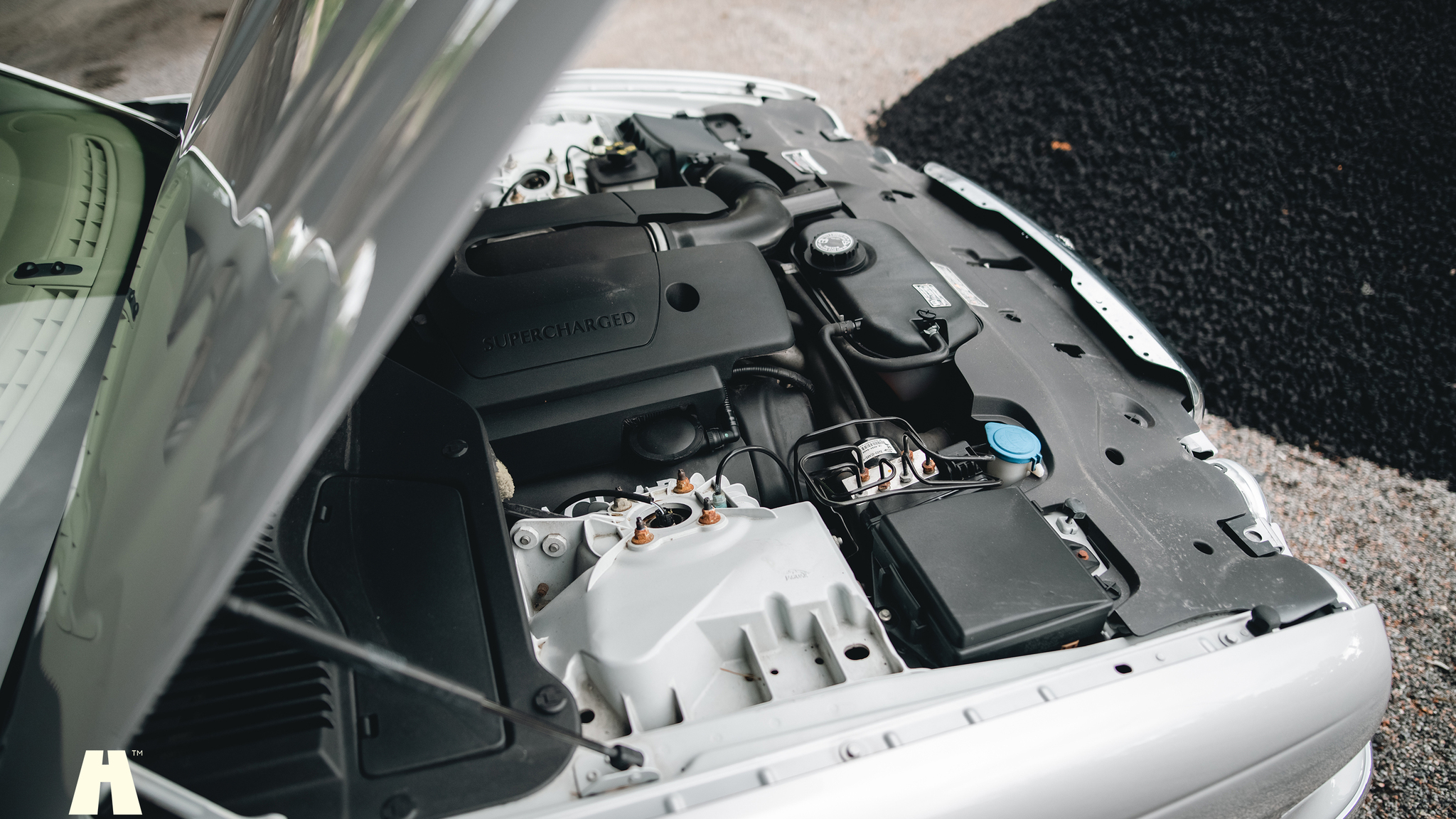 Image of 2003 Jaguar XJ Super V8 mechanics