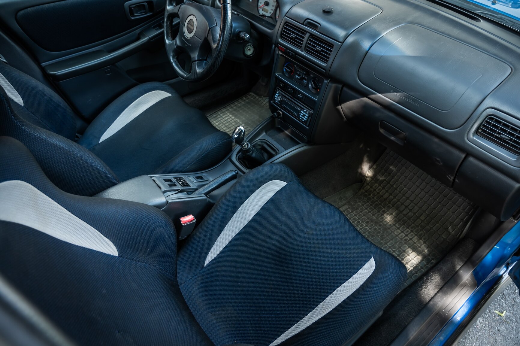 Interior image of 1999 Subaru Impreza GT