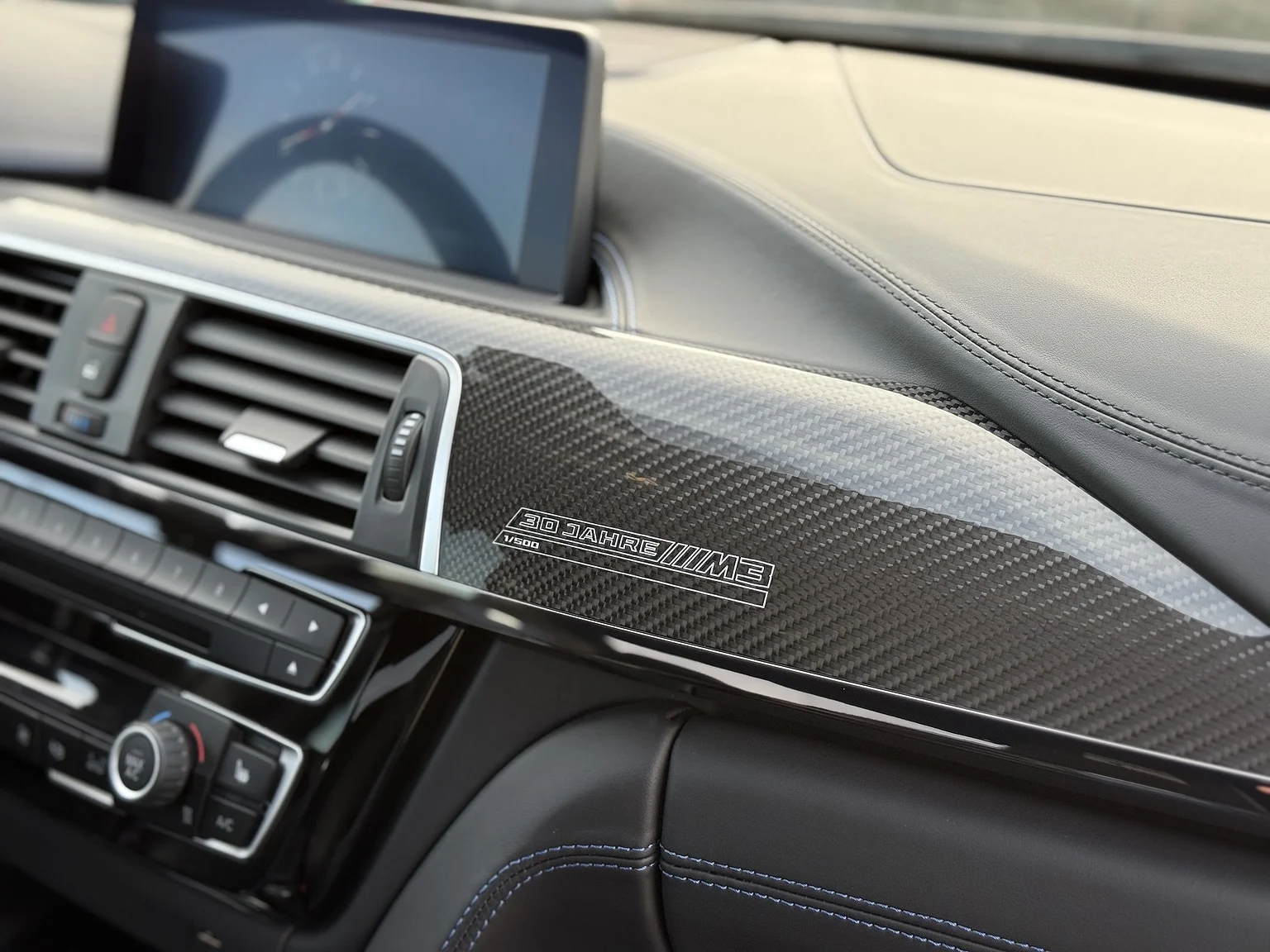 Interior image of 2017 BMW M3 Competition 30 Jahre (31)