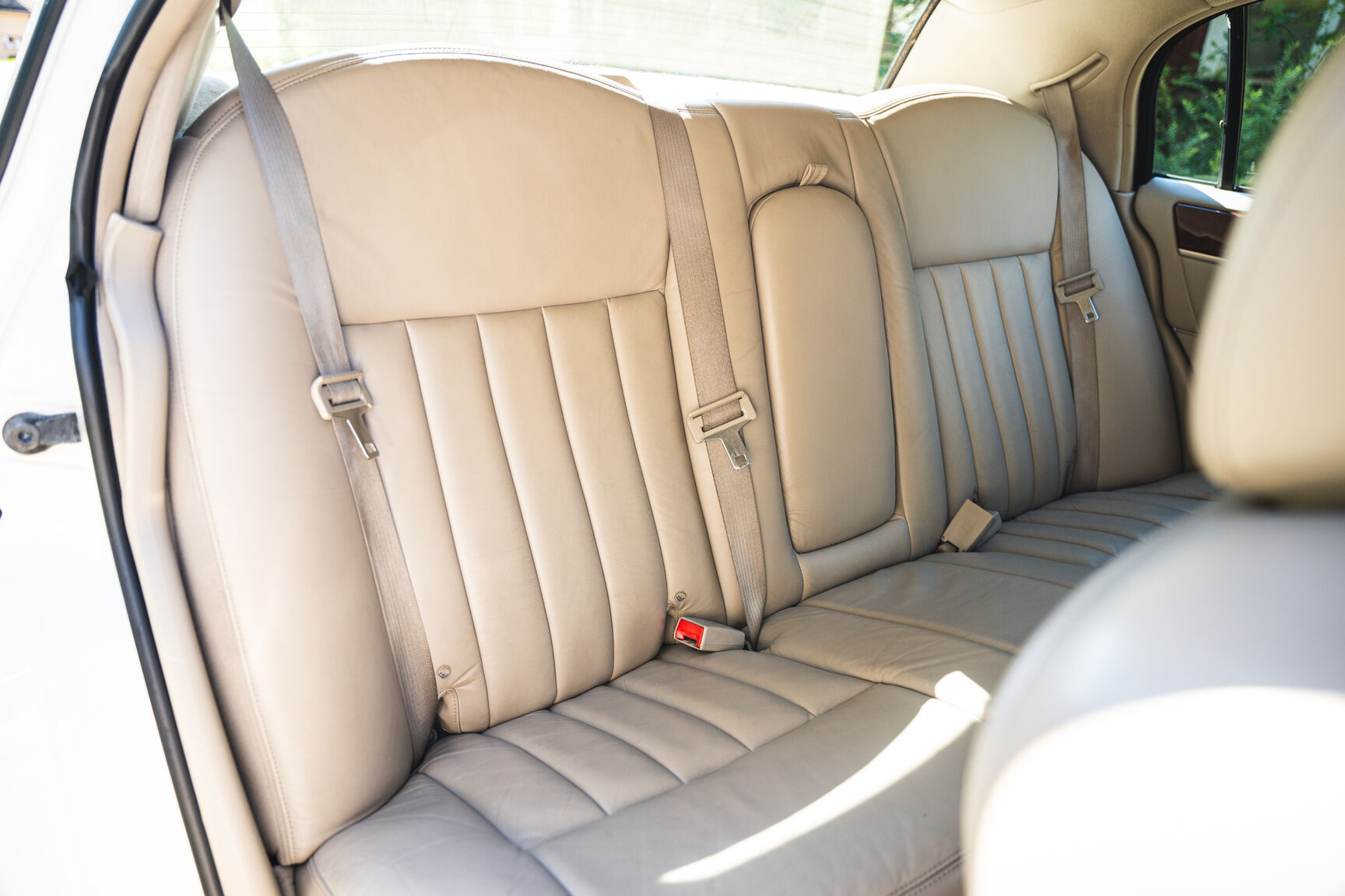 Interior image of 2003 Lincoln Town Car