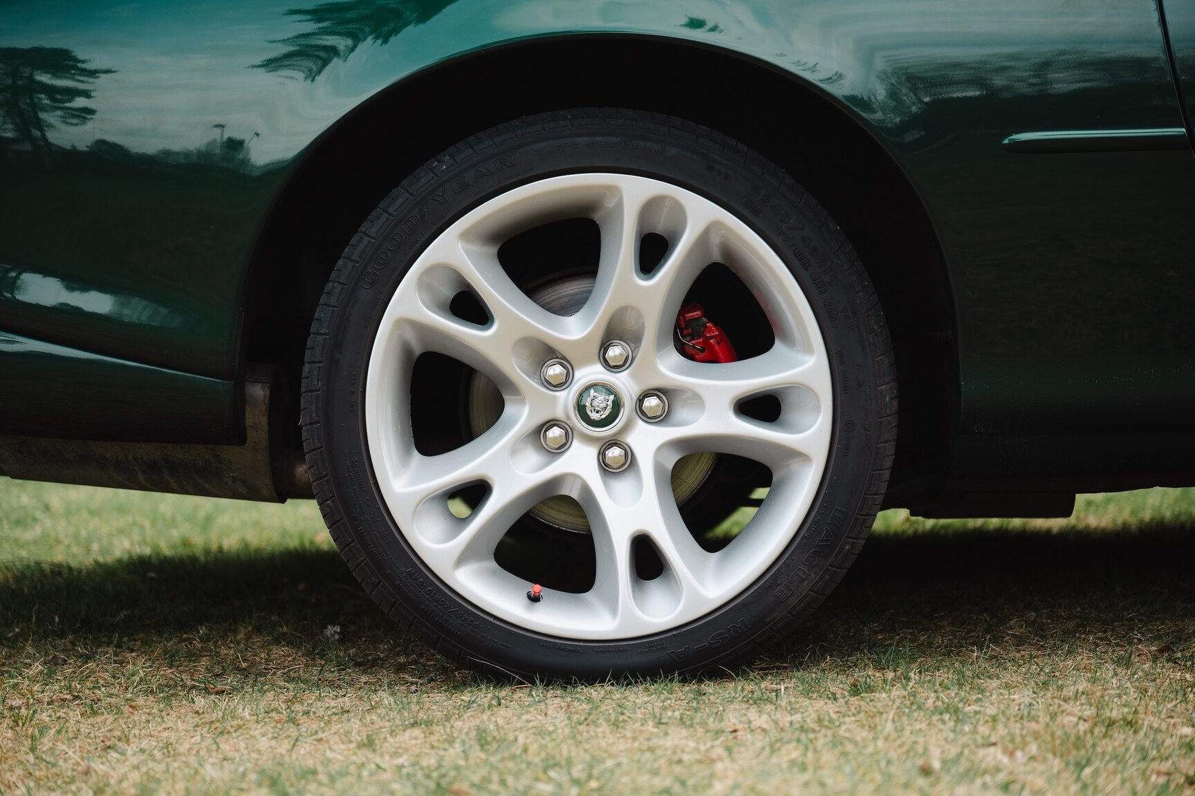 Exteriörbild på 2003 Jaguar XK8 Cabriolet