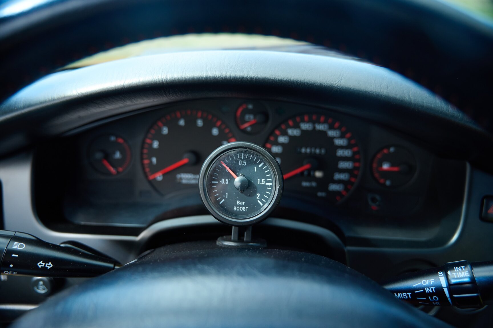 Interior image of 1999 Toyota MR2 2.0 Turbo